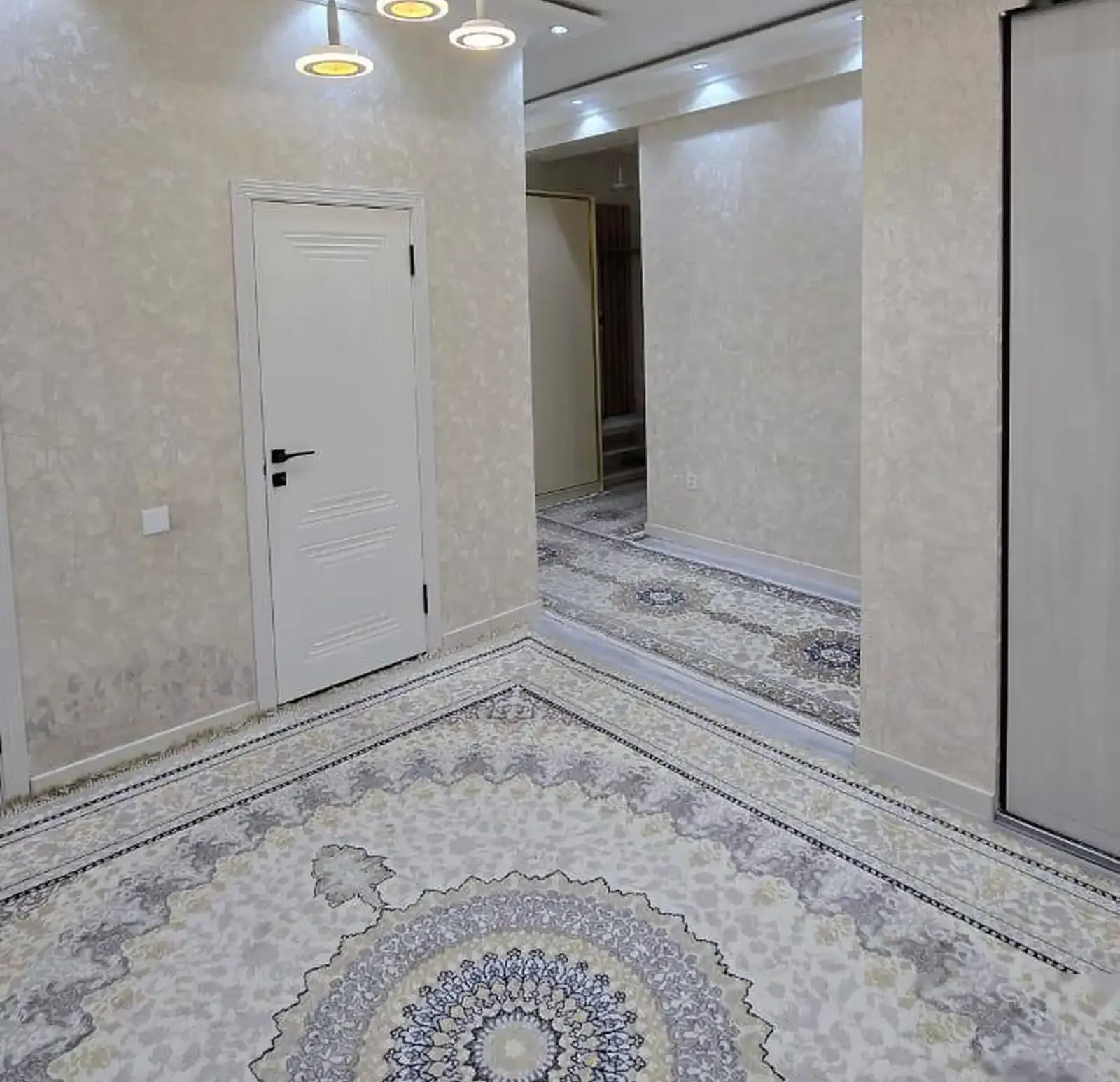 3-комн. квартира, 16 этаж, 88 м², Фирдавси