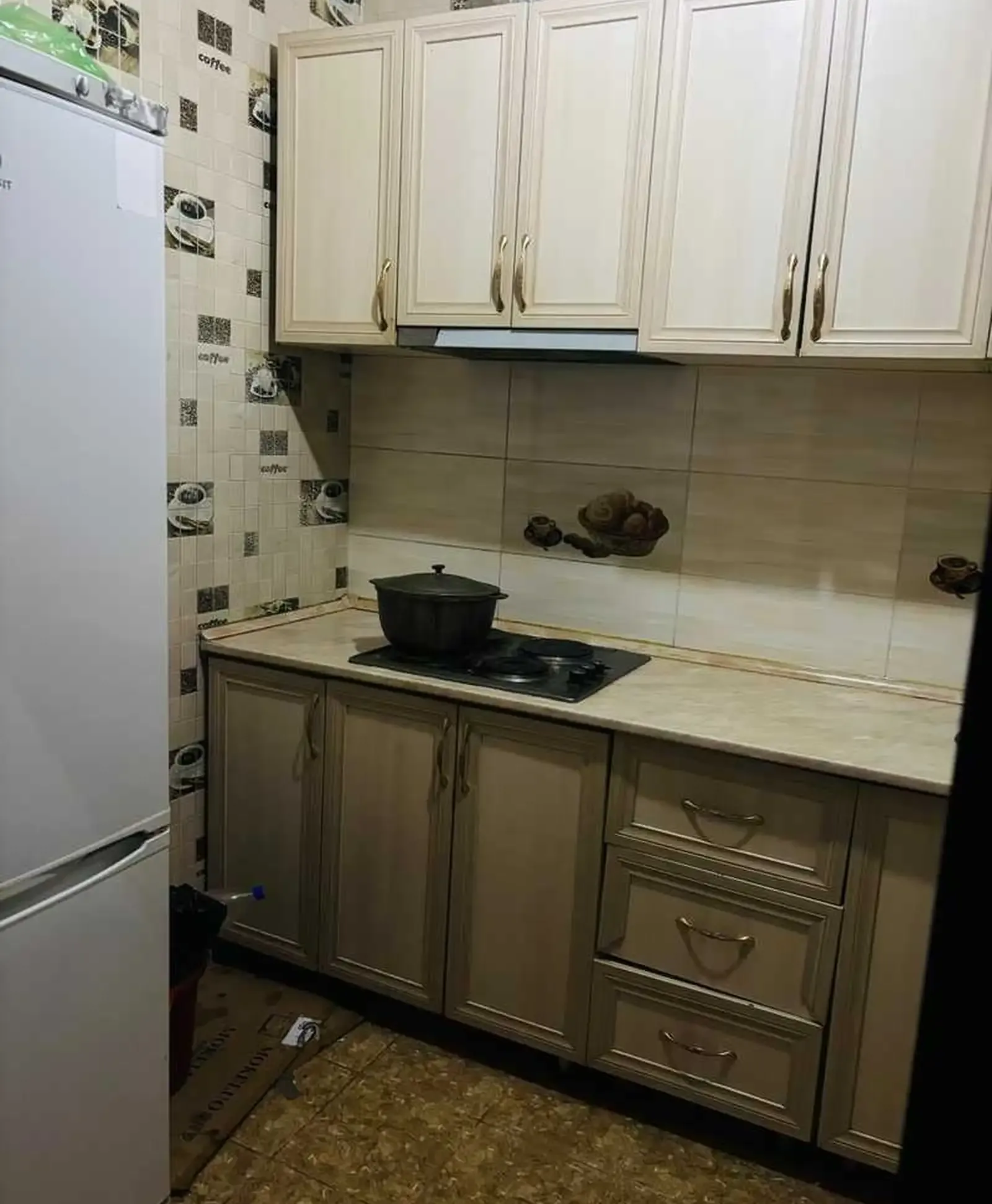 3-комн. квартира, 2 этаж, 93м², сино