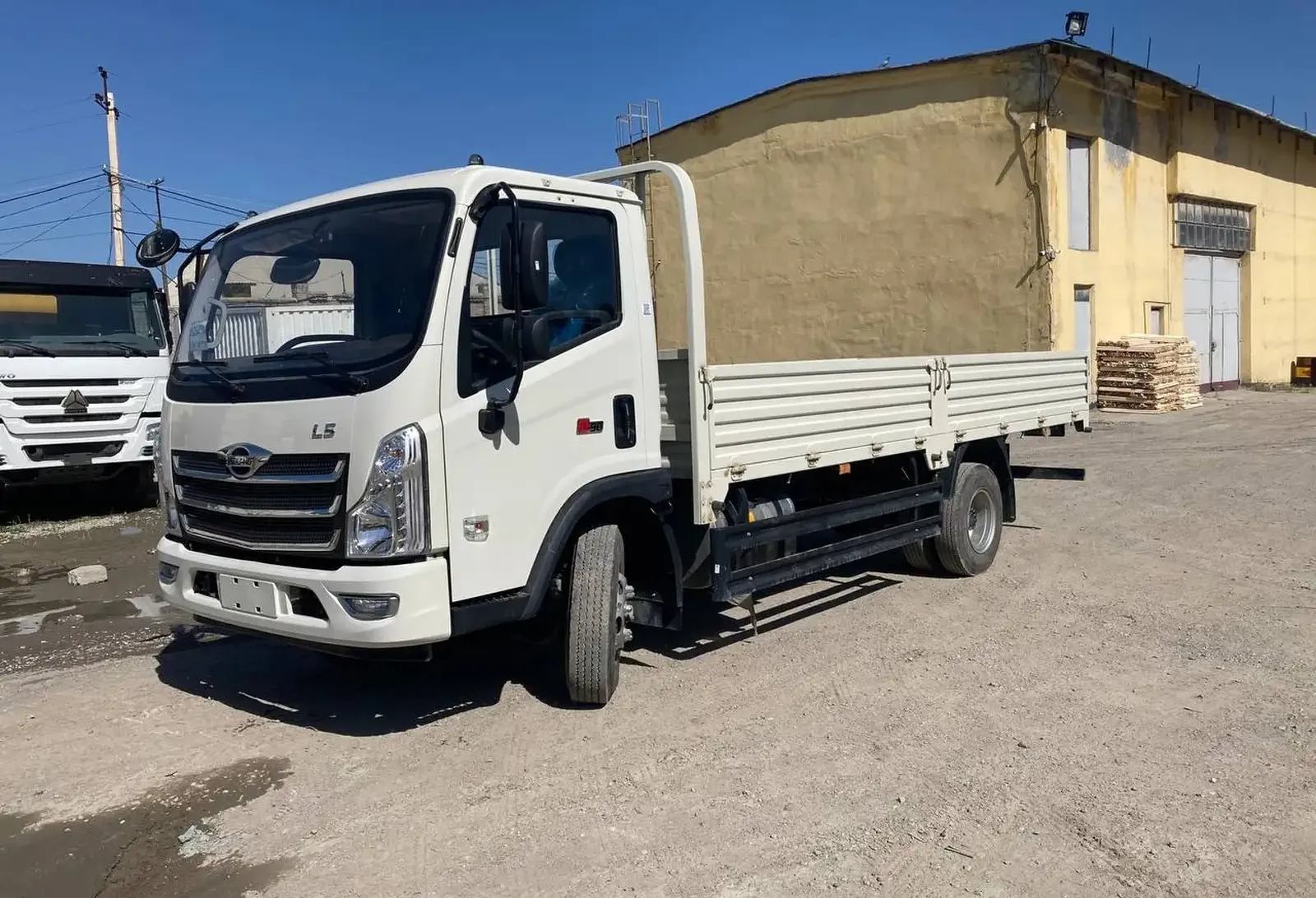 Бортовой автомобиль 6.5т Forland, 2026
