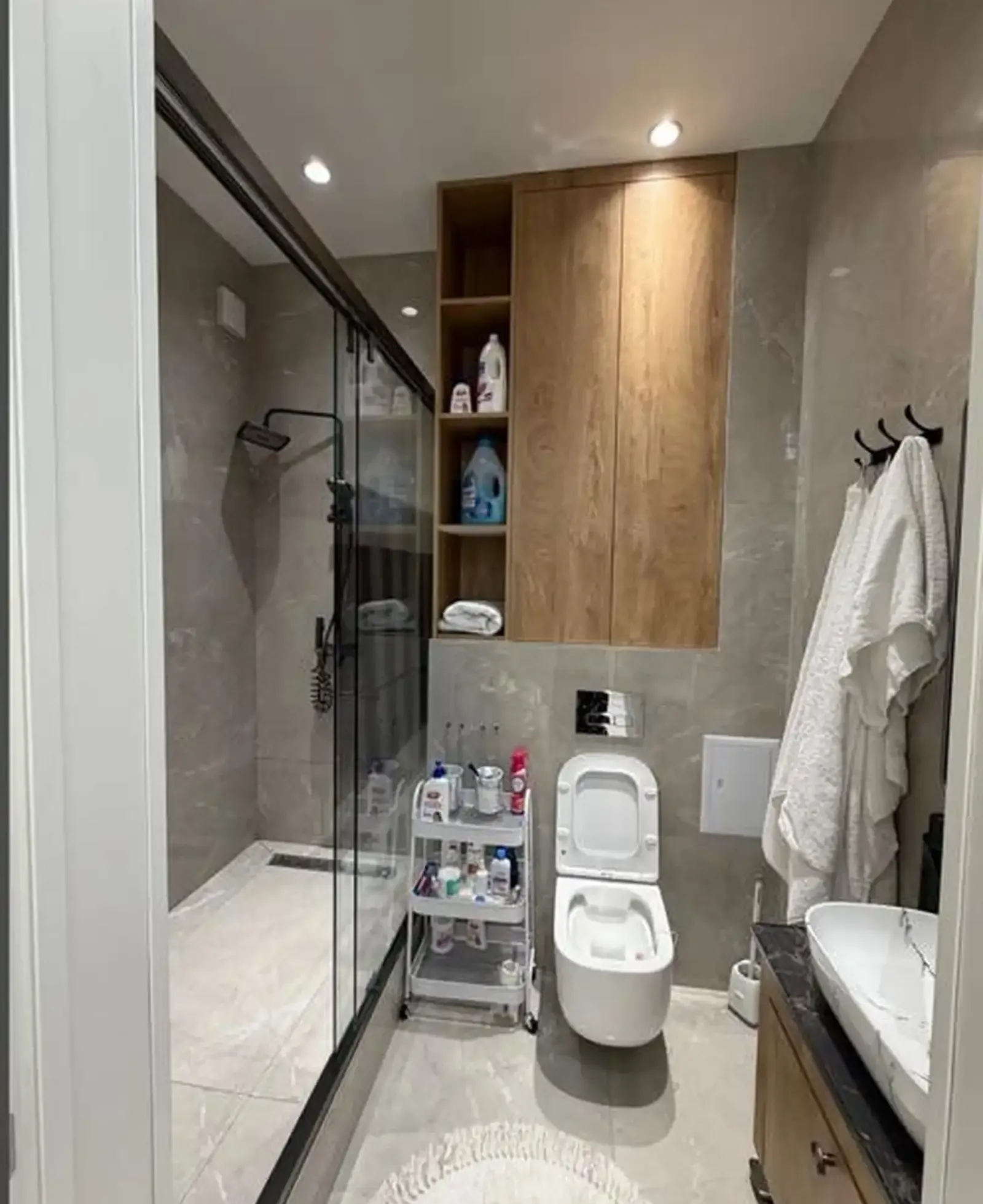 2-комн. квартира, 12 этаж, 90м², Шохмансур