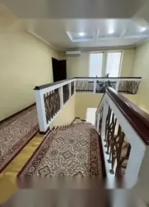 2-этажный, 10 комнатный дом, 650 м², Сомони