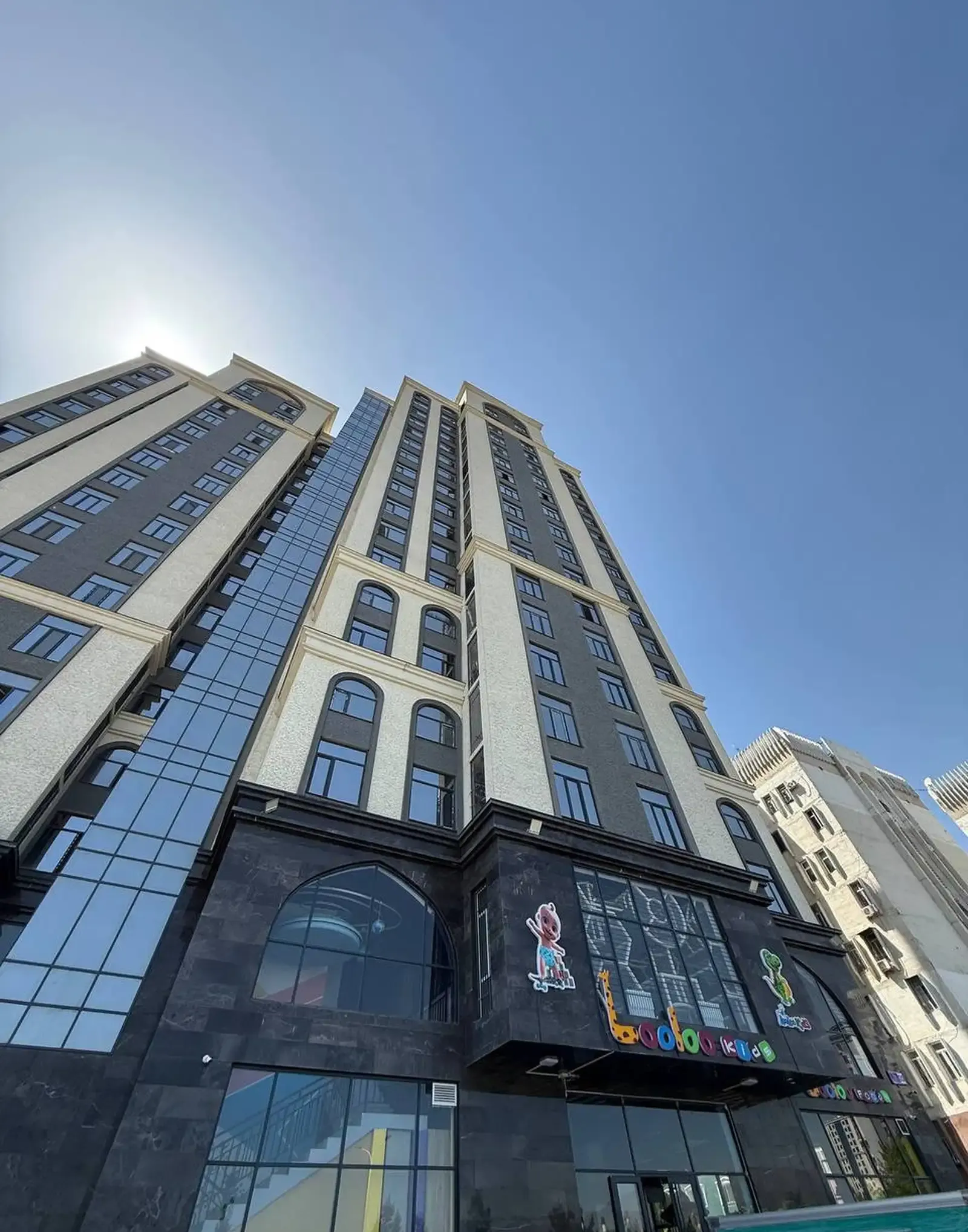 2-комн. квартира, 8 этаж, 64 м², Фирдавси