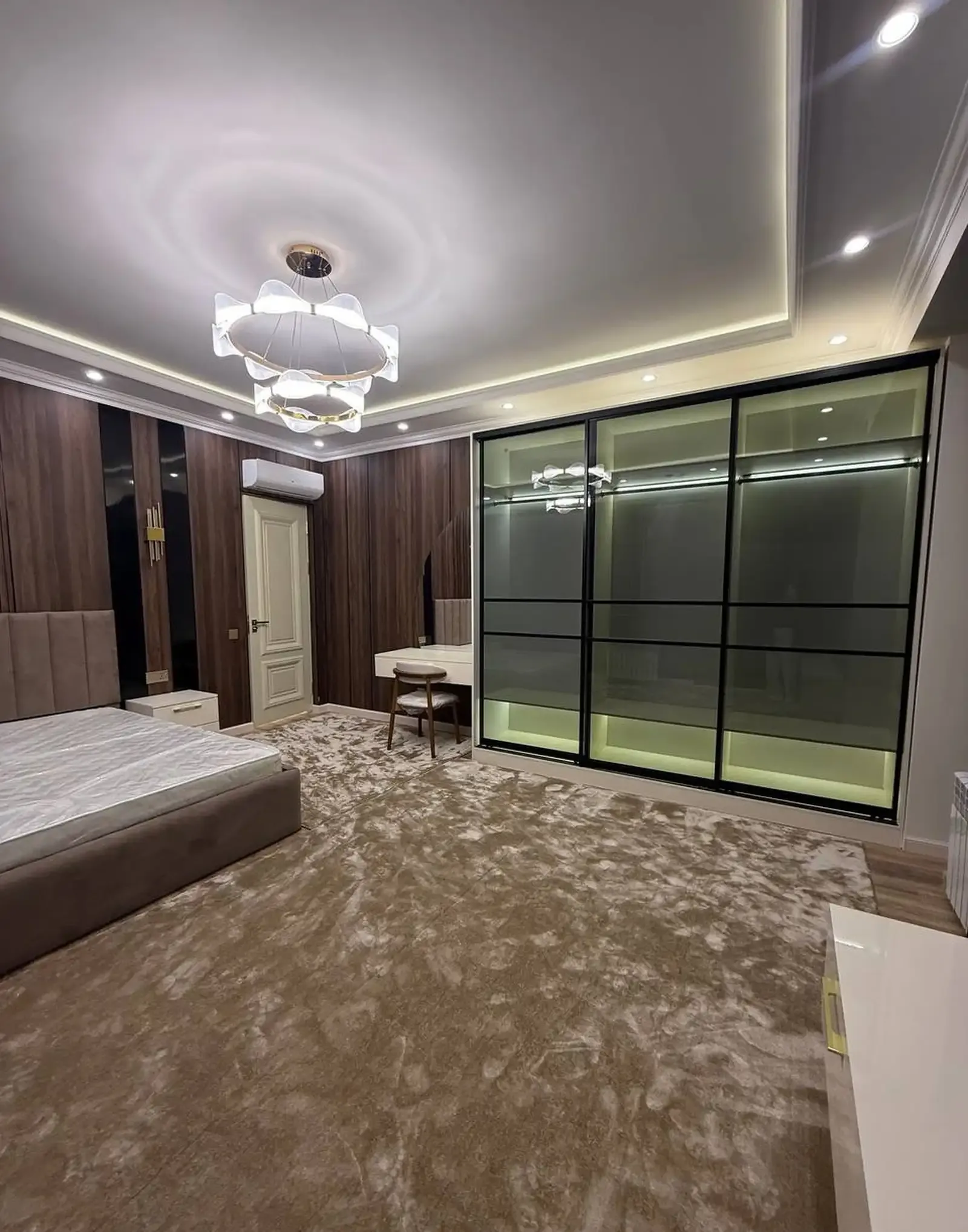 3-комн. квартира, 8 этаж, 131 м², Бустон Сити