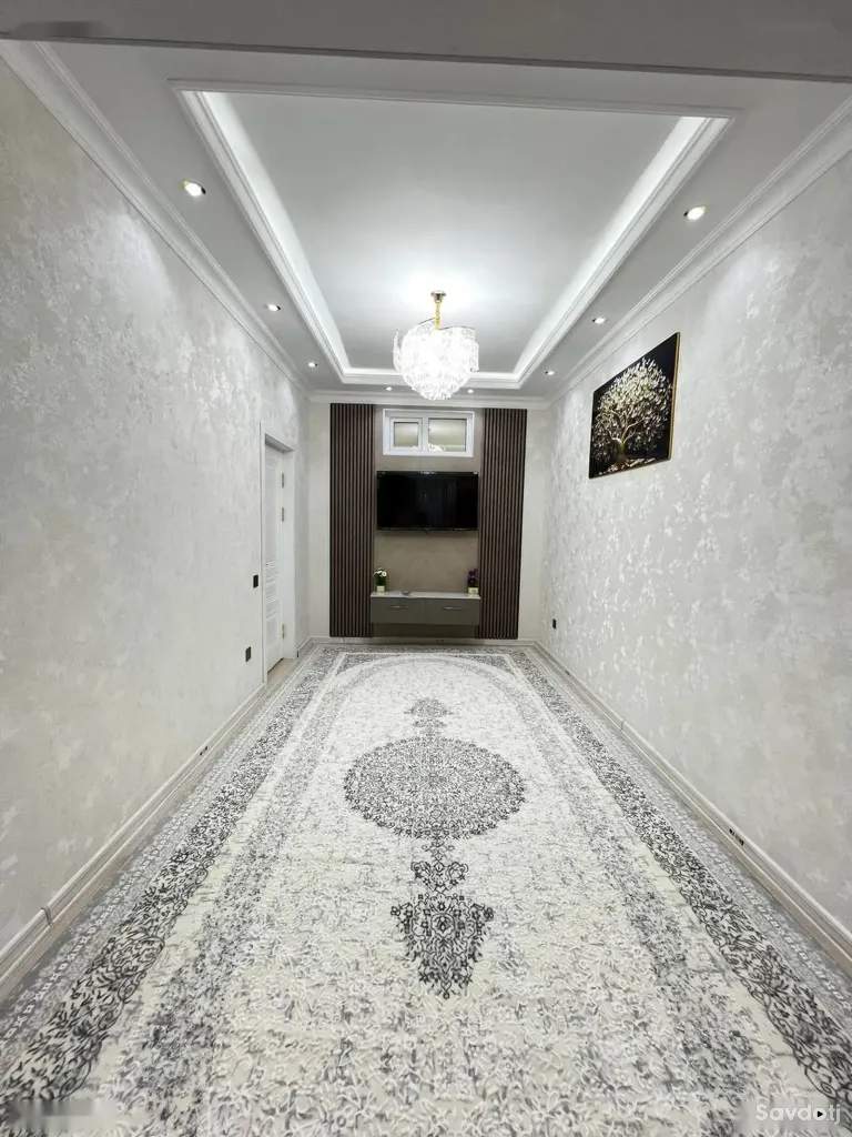 3-комн. квартира, 2 этаж, 70 м², сино