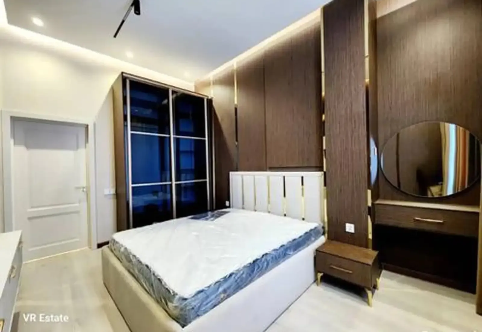 1-к квартира, 15 этаж, 45 м², Сомони