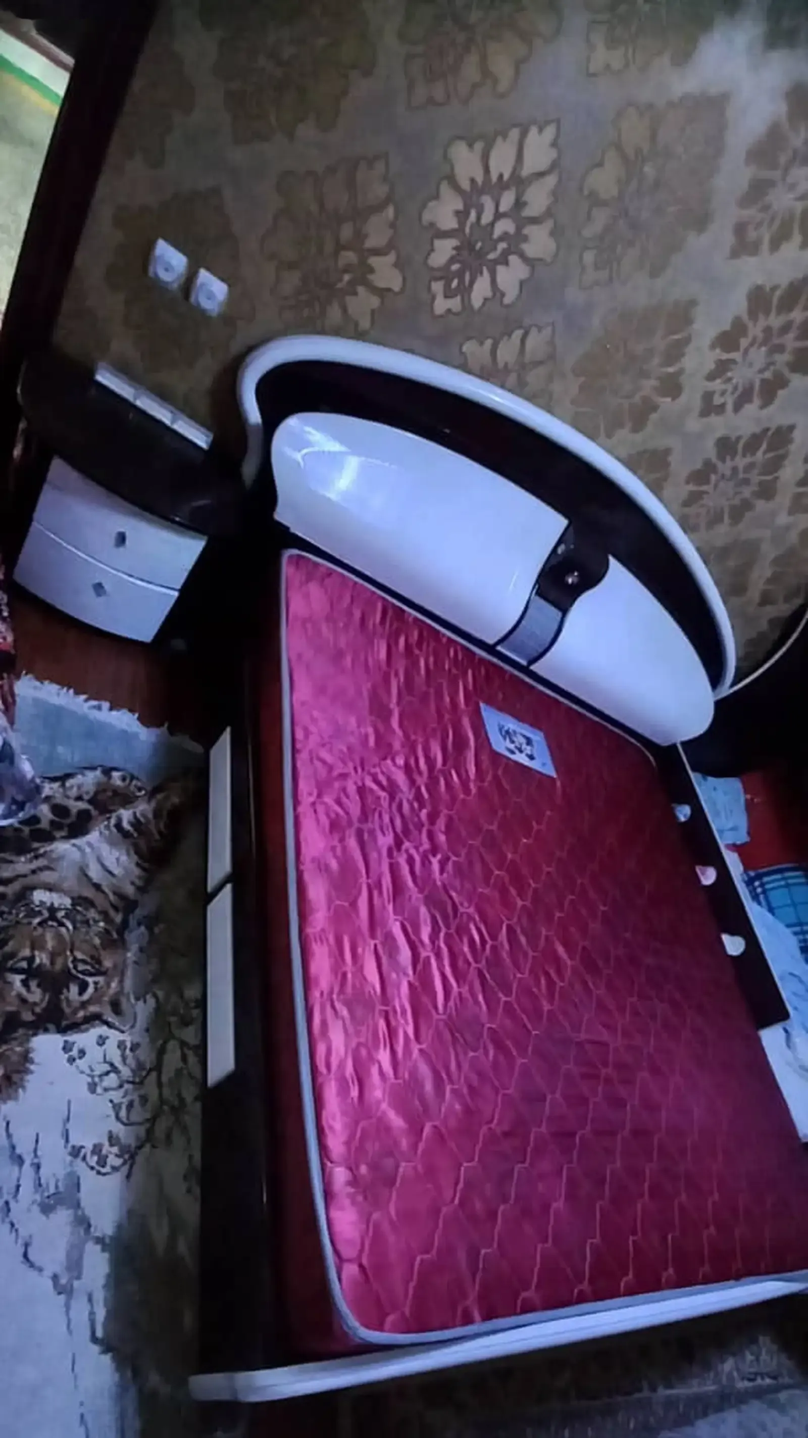 Спальный гарнитур