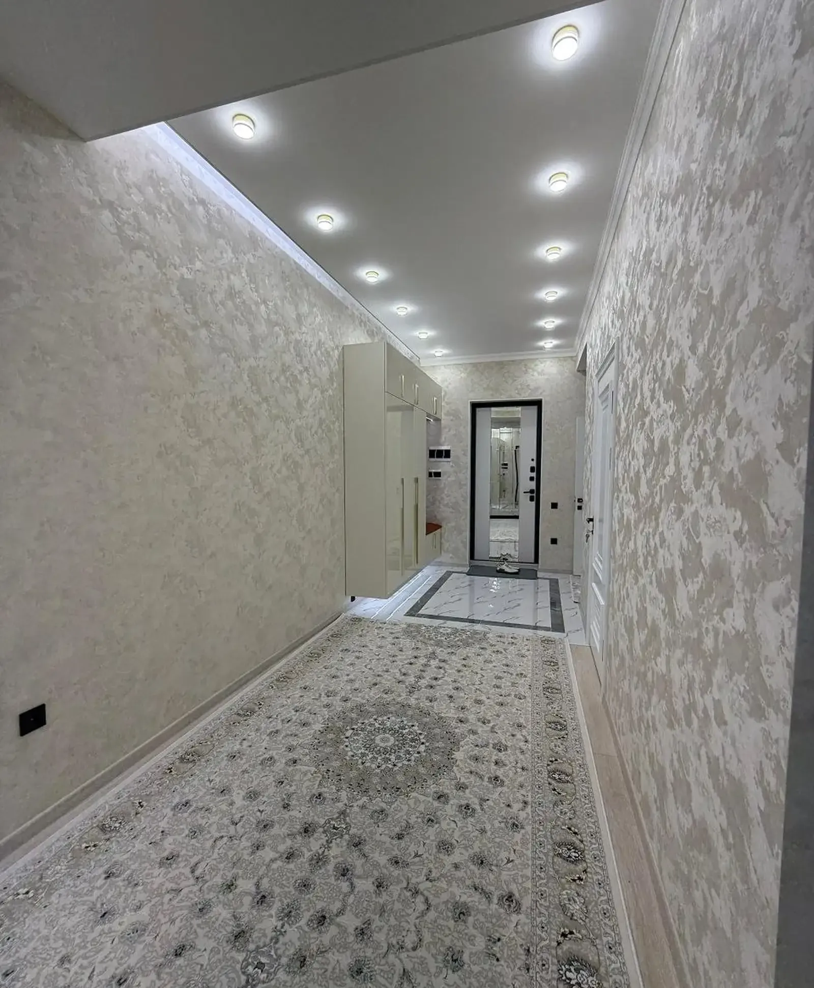 3-комн. квартира, 6 этаж, 104 м², Сино Сим Сим