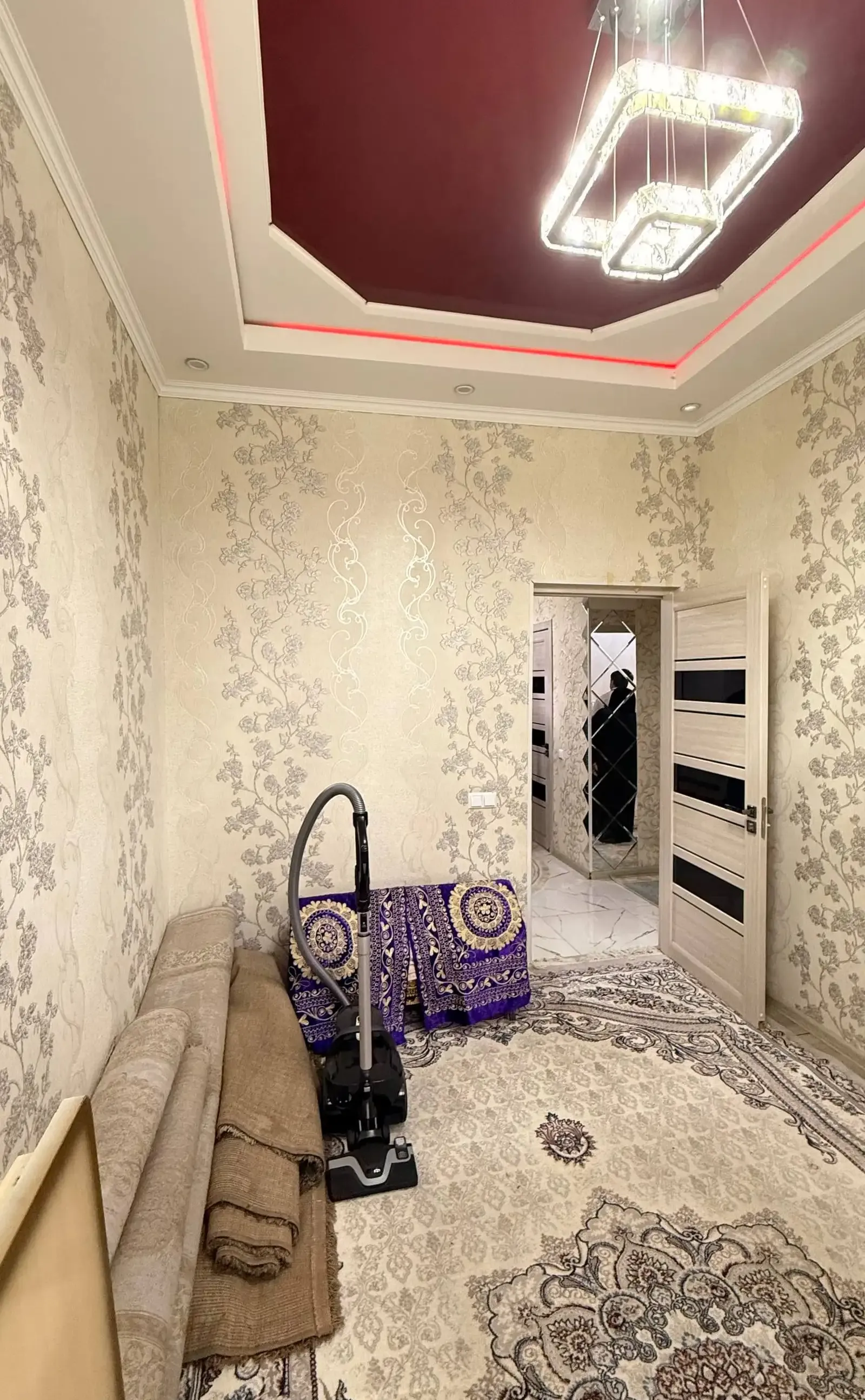 3-комн. квартира, 1 этаж, 85 м², Сино, 102мкр, Инфекционная