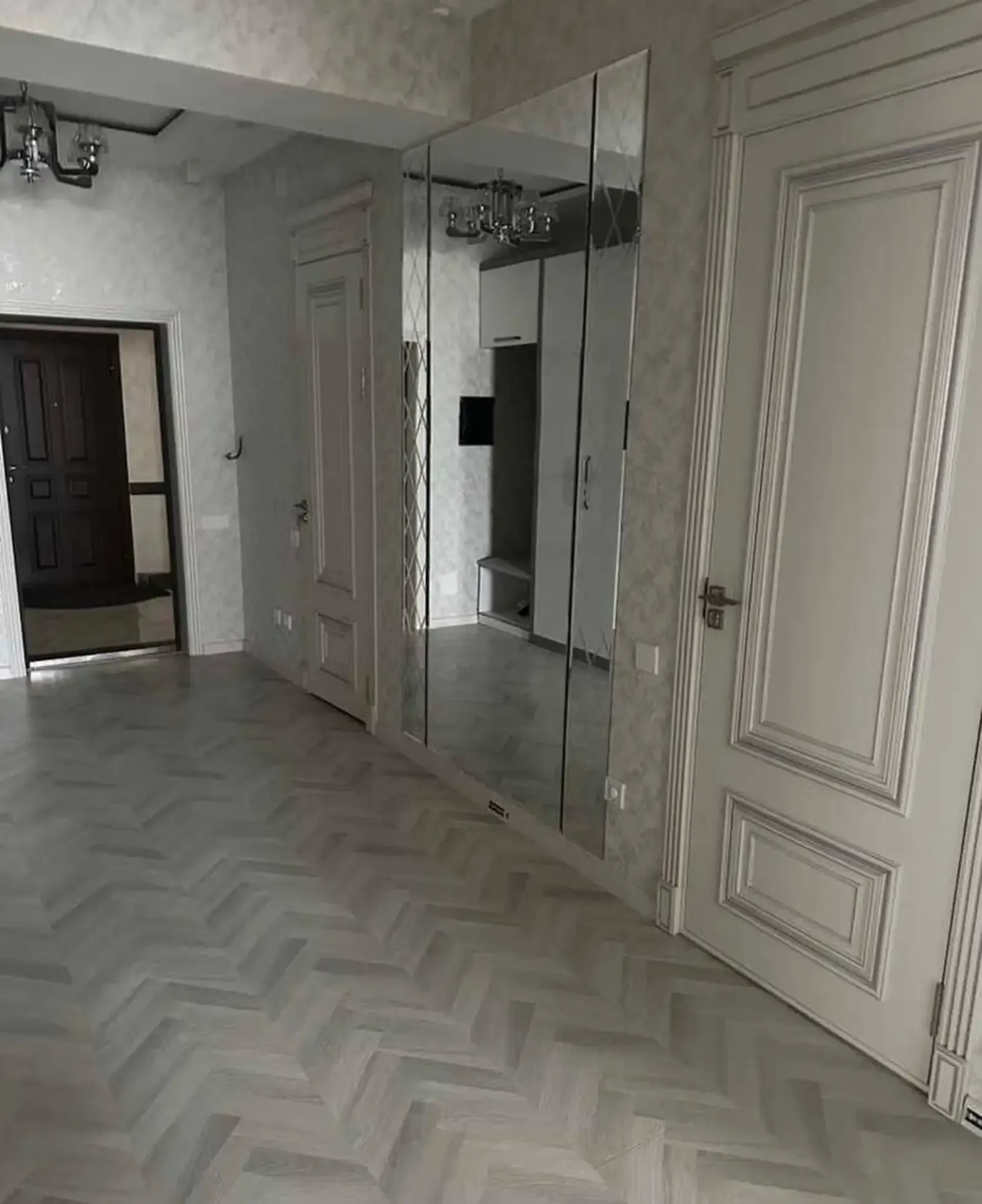 3-комн. квартира, 13 этаж, 150м², И. Сомони