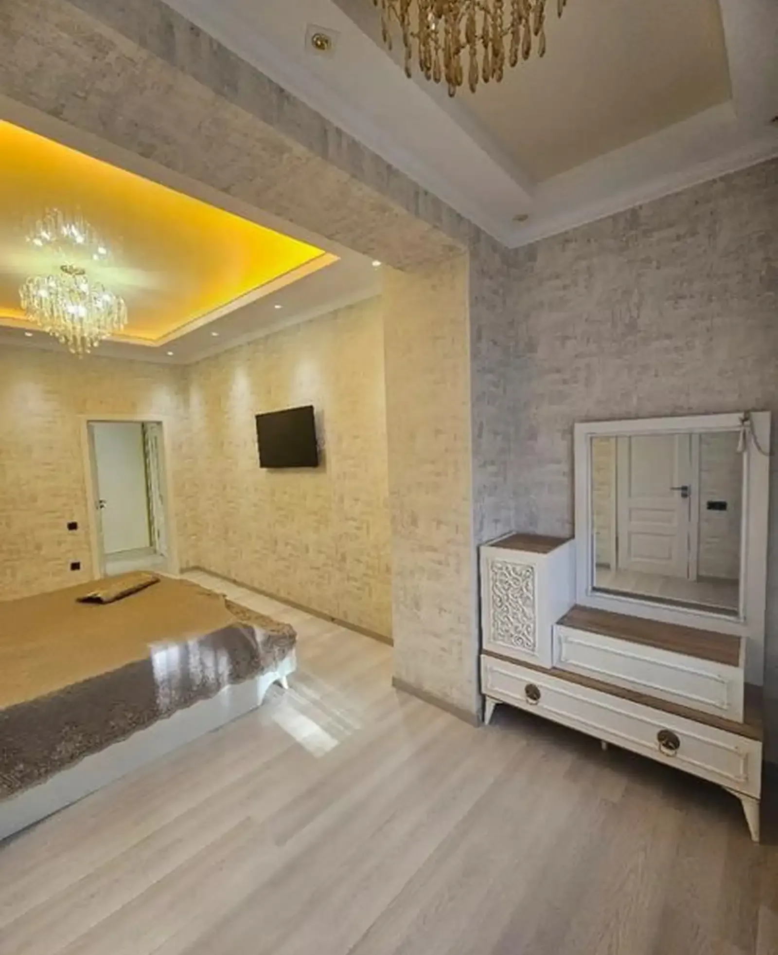 2-комн. квартира, 3 этаж, 75м², Шохмансур доми Голубой экран