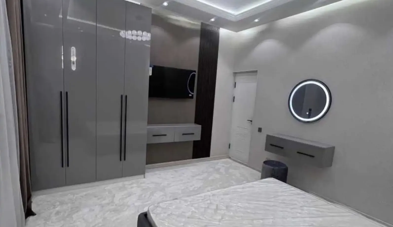 3-комн. квартира, 1 этаж, 96 м², Сино, 33 мкр