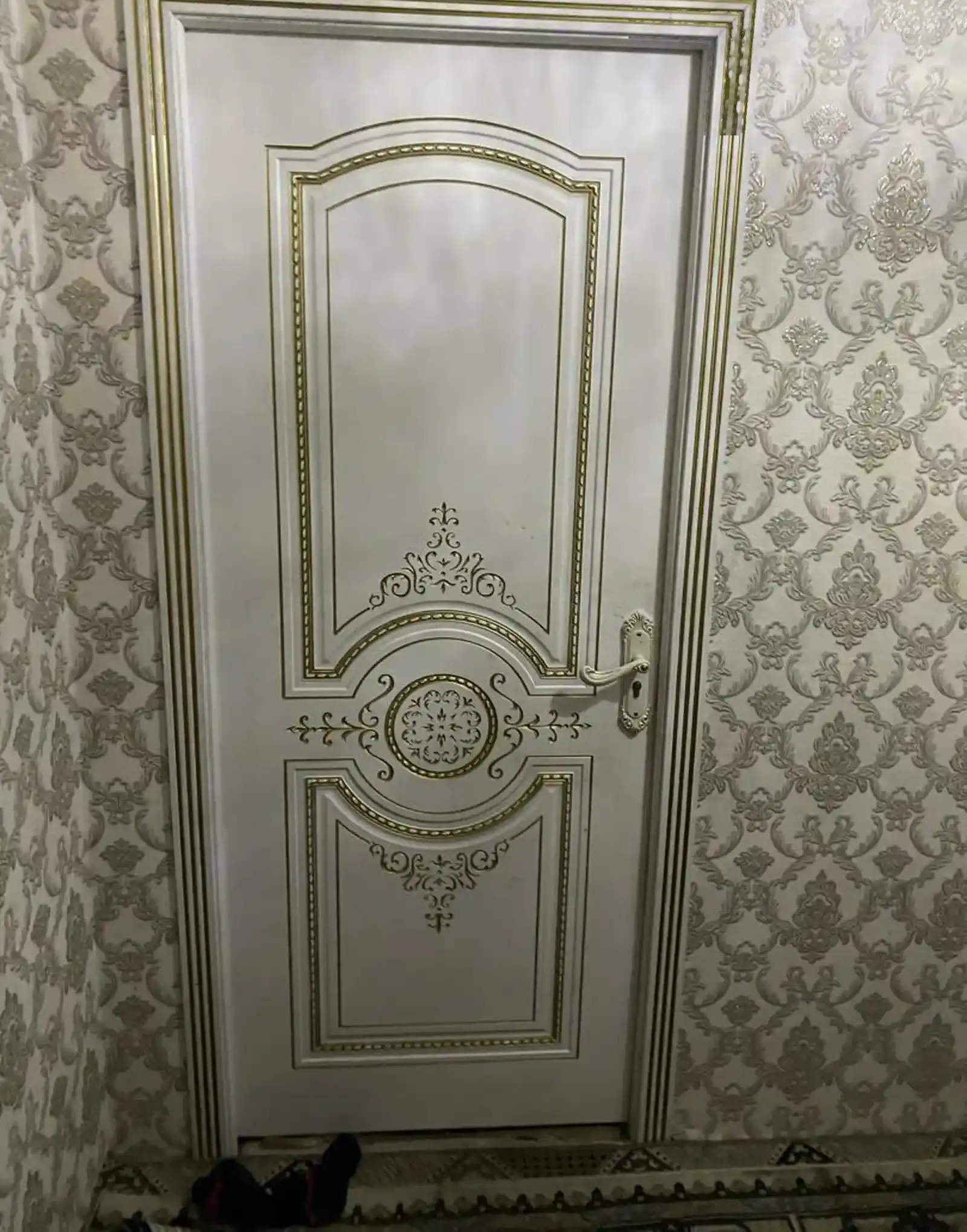 Дверь