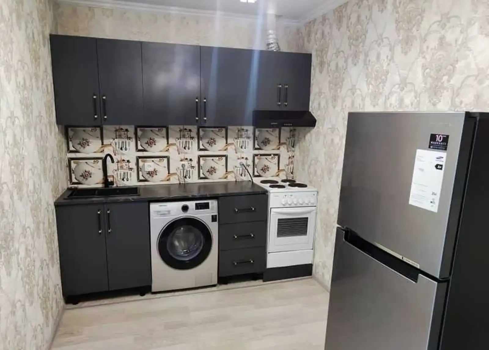 2-комн. квартира, 1 этаж, 72м², Профсоюз