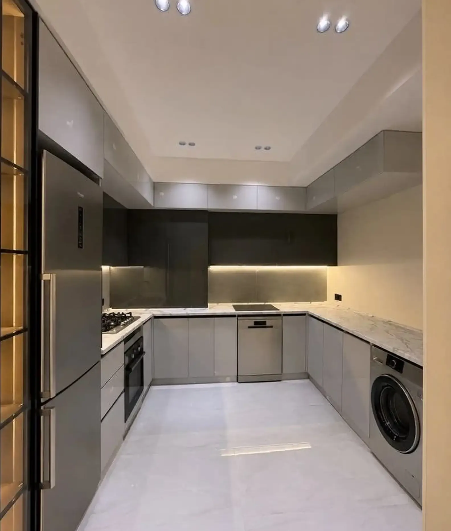 3-комн. квартира, 3 этаж, 97 м², И Сомони