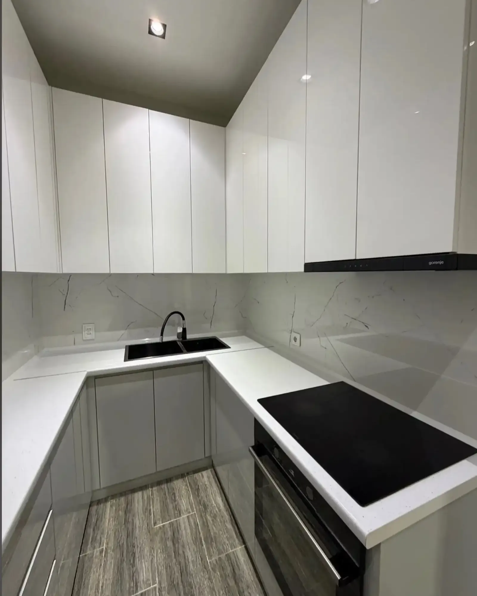 3-комн. квартира, 5 этаж, 82м², сино