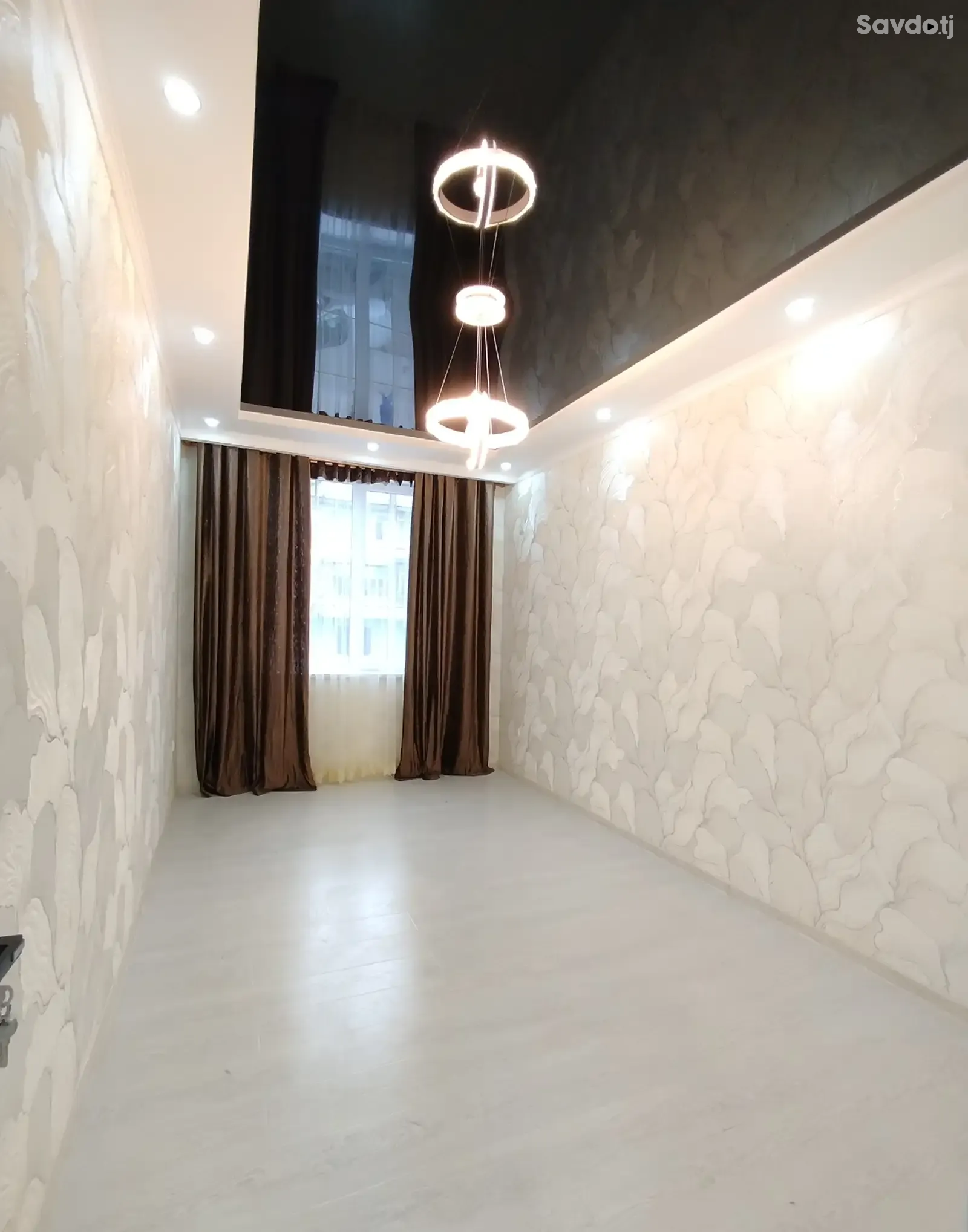2-комн. квартира, 1 этаж, 53 м², 1 мкр