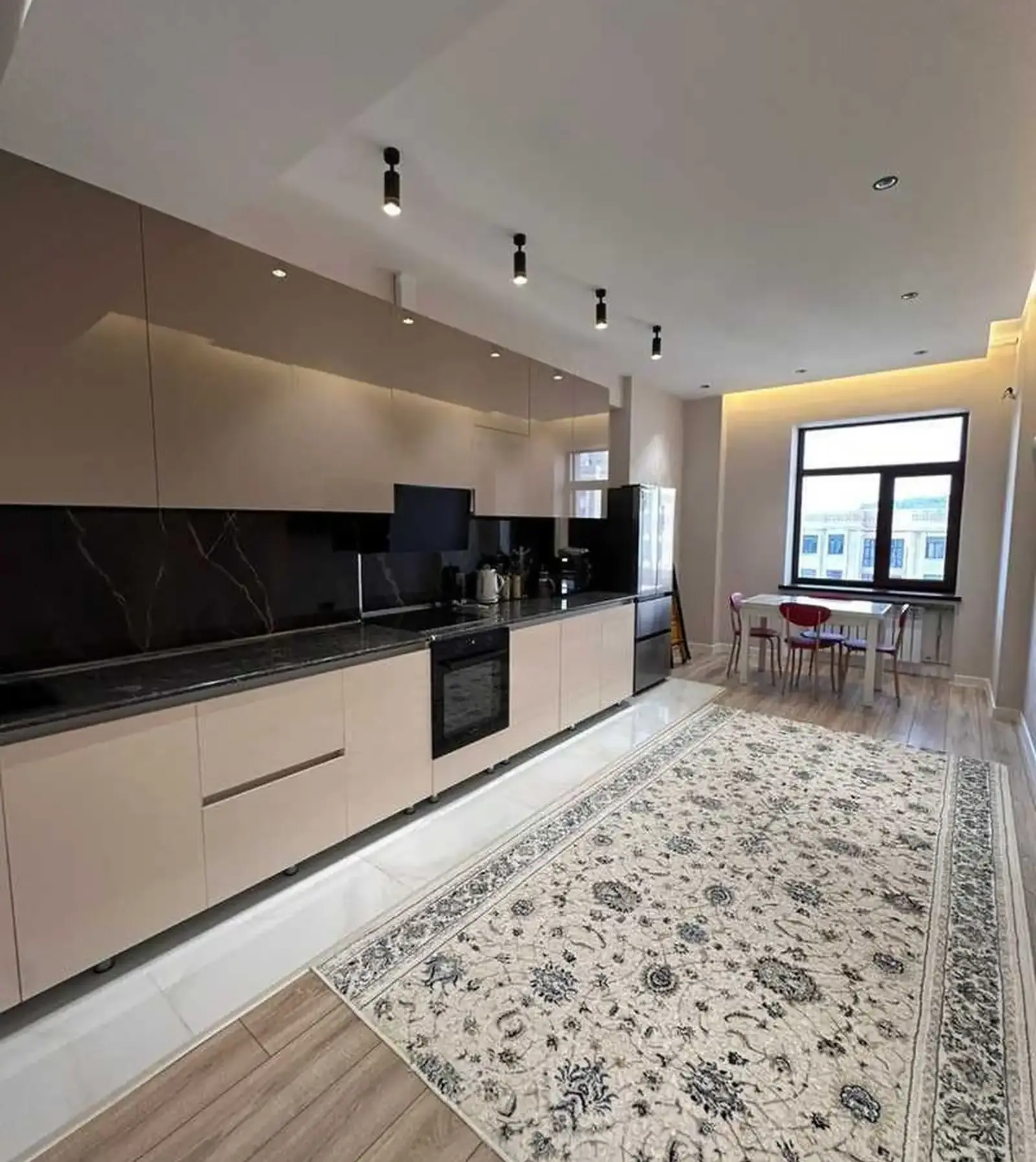 2-комн. квартира, 17 этаж, 102м², шоҳмансур