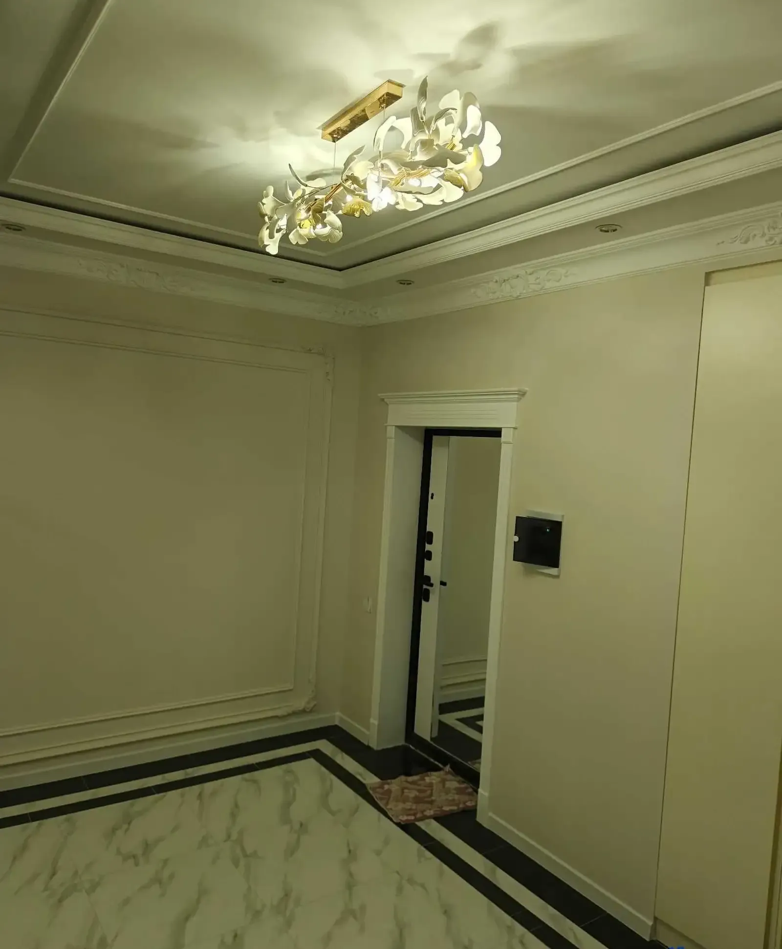 4-комн. квартира, 3 этаж, 136 м², Сино 82 мкр