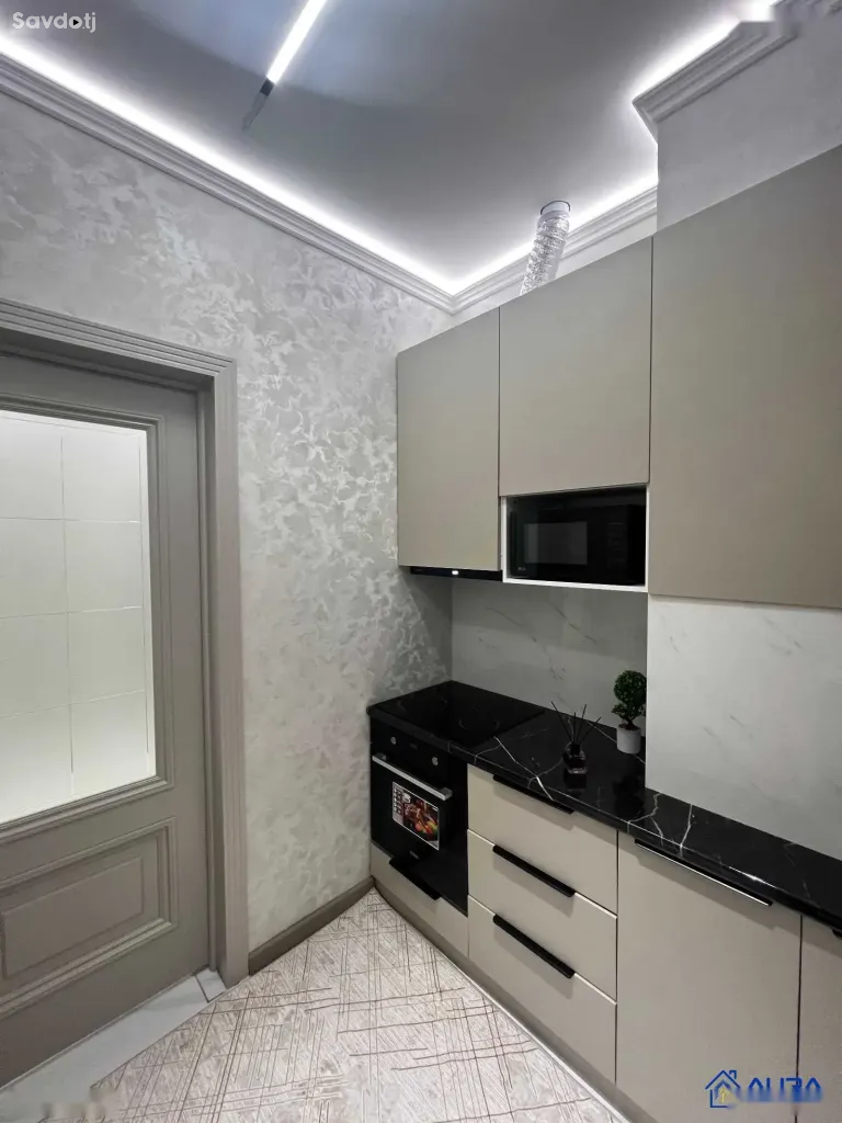 3-комн. квартира, 8 этаж, 76 м², сино