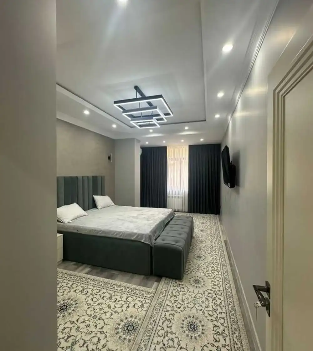 2-комн. квартира, 13 этаж, 85м², Дом Печати