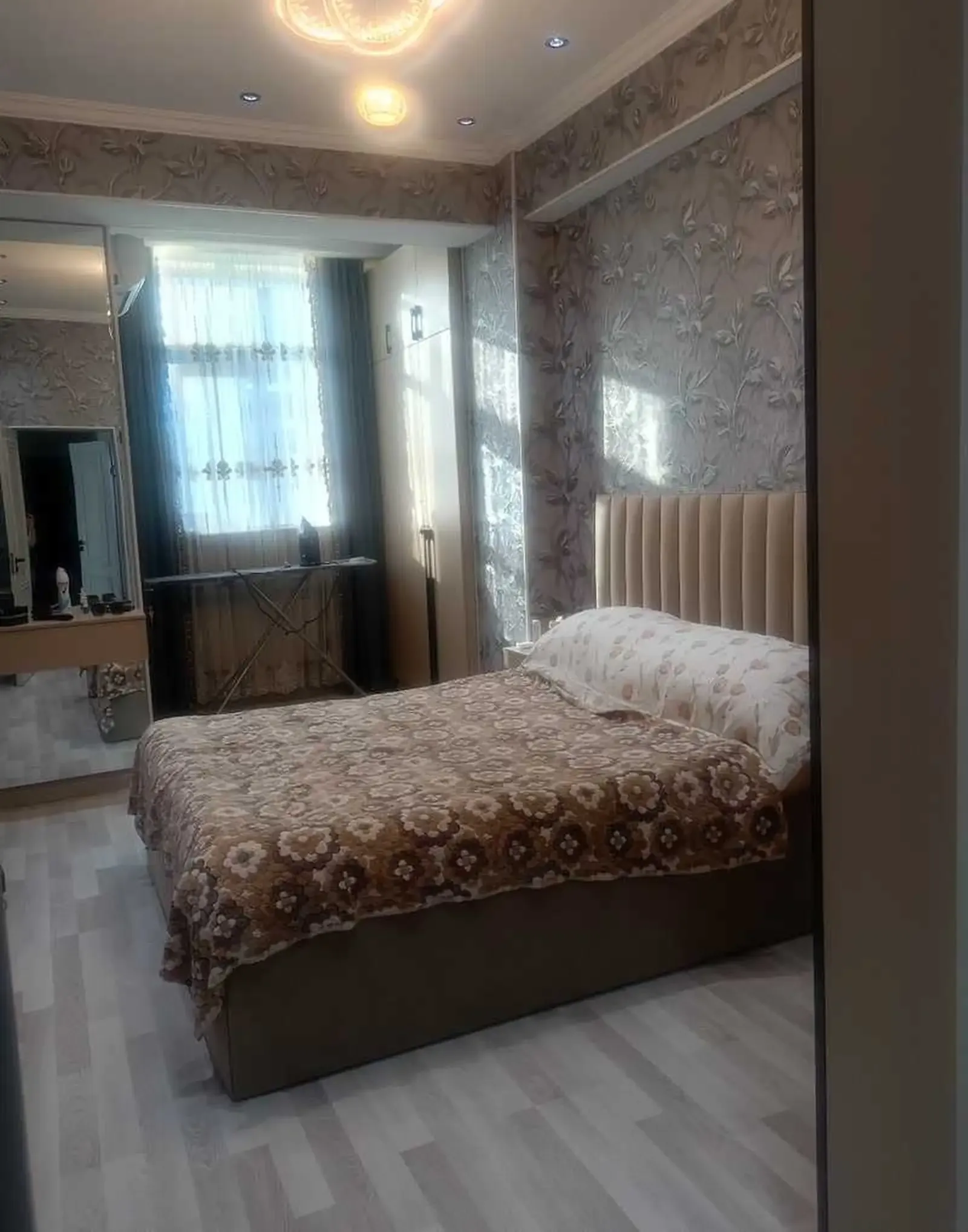 2-комн. квартира, 11 этаж, 62м², Галубой Экран