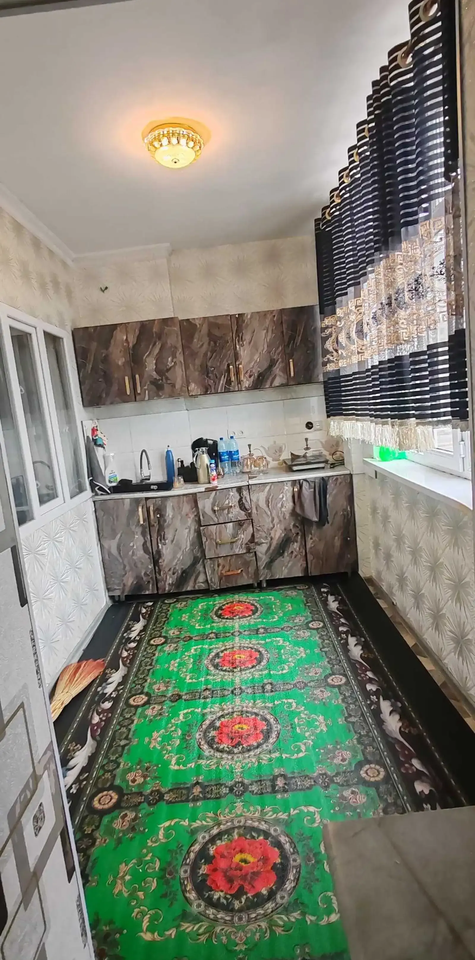3-комн. квартира, 2 этаж, 90 м², Фирдавси