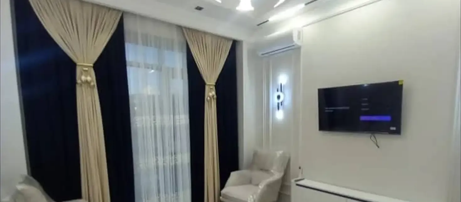 2-комн. квартира, 15 этаж, 53м², Шохмансур
