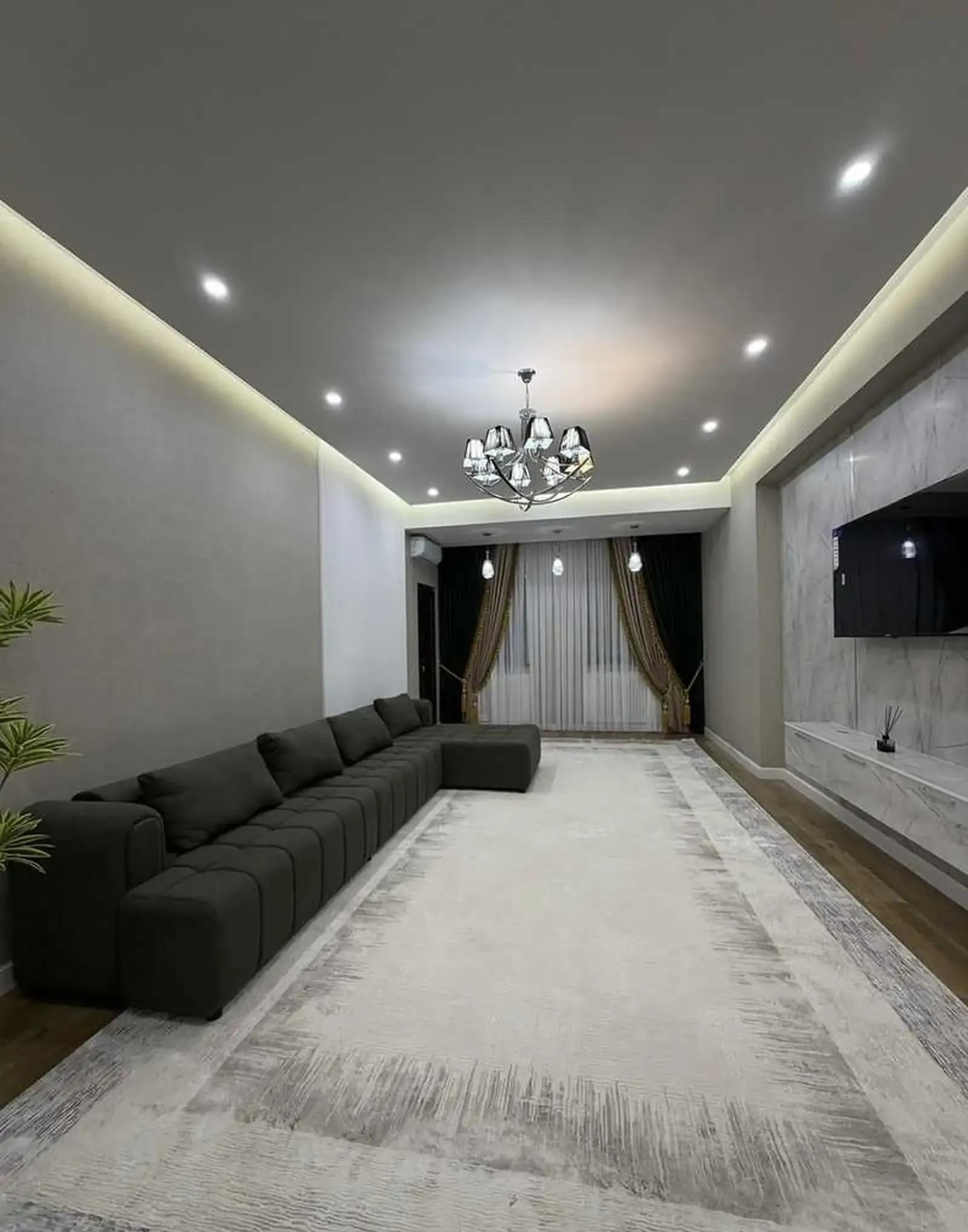 3-комн. квартира, 12 этаж, 111 м², Шохмансур
