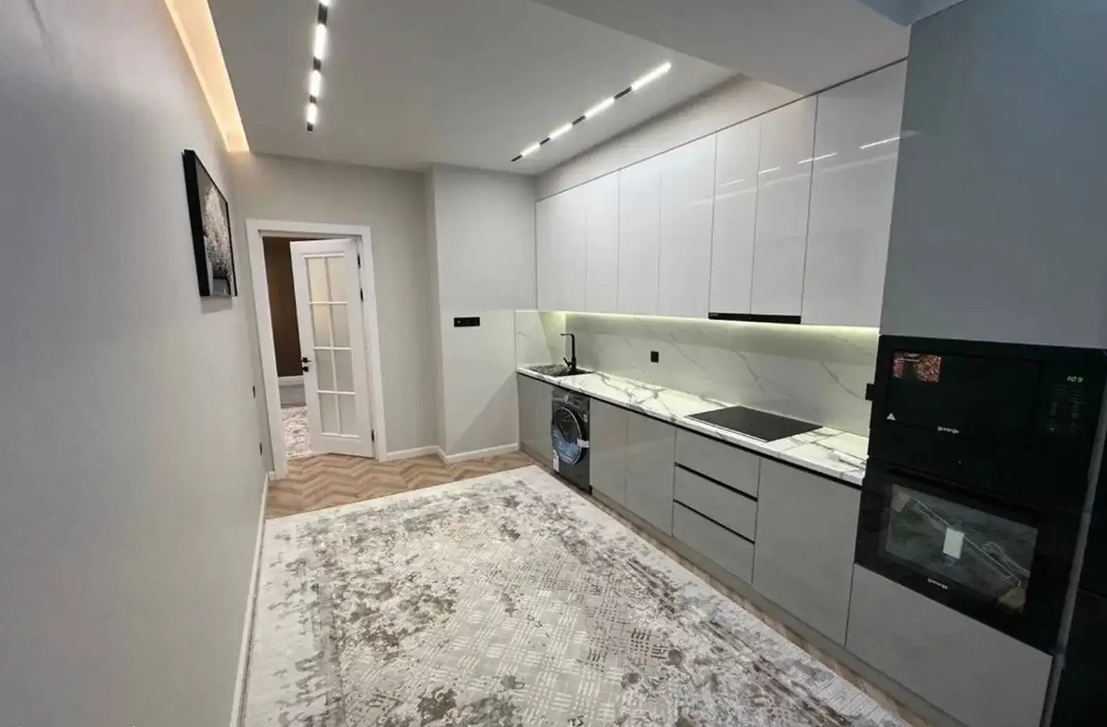 3-комн. квартира, 16 этаж, 95 м², Исмоили Сомони Спартак