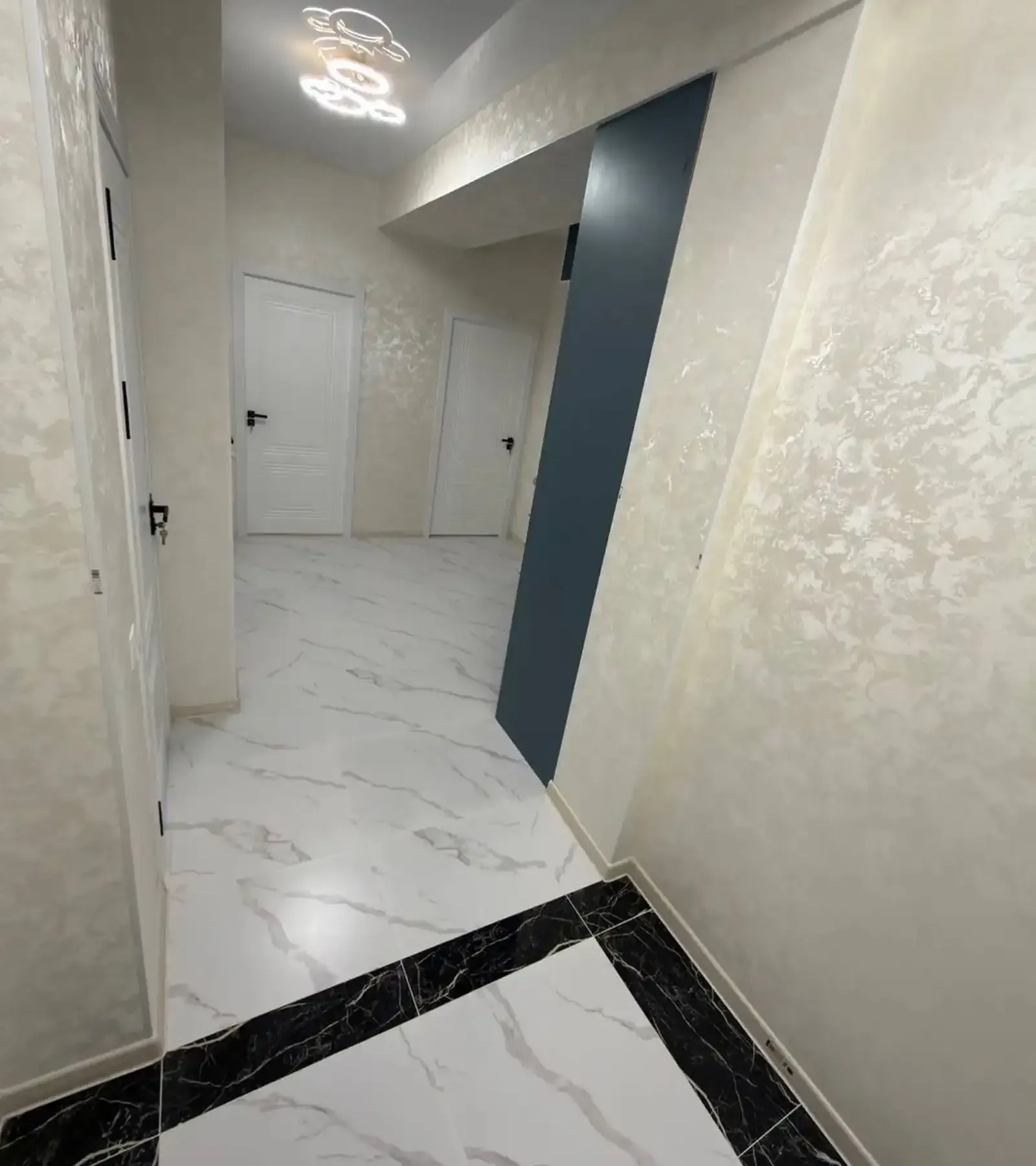 2-комн. квартира, 11 этаж, 60 м², 112мкр, Пайкар