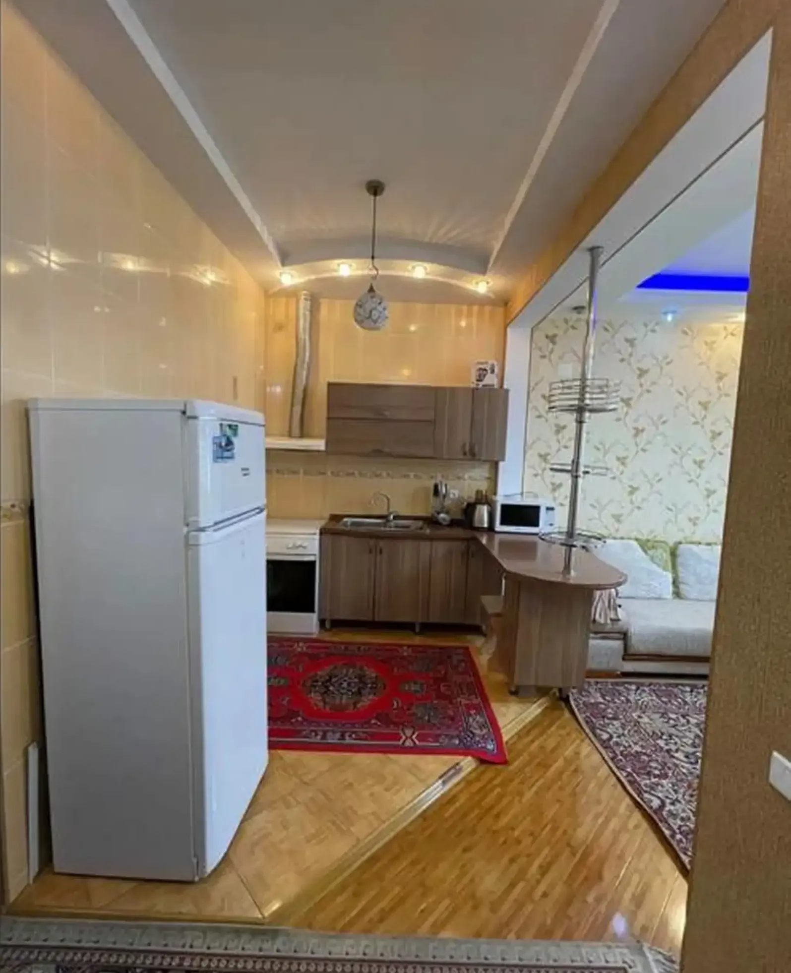2-комн. квартира, 10 этаж, 50м², Шохмансур