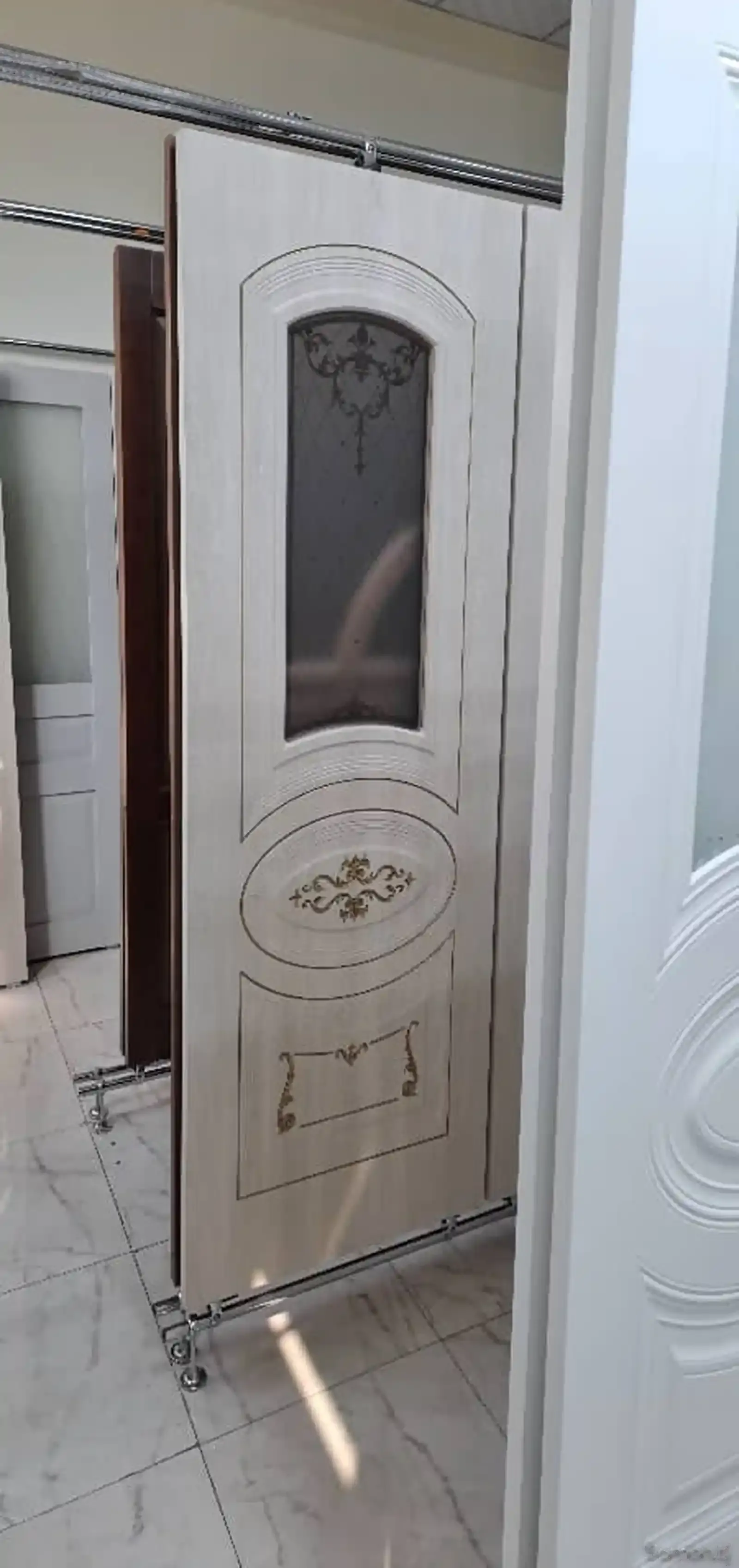 Дверь