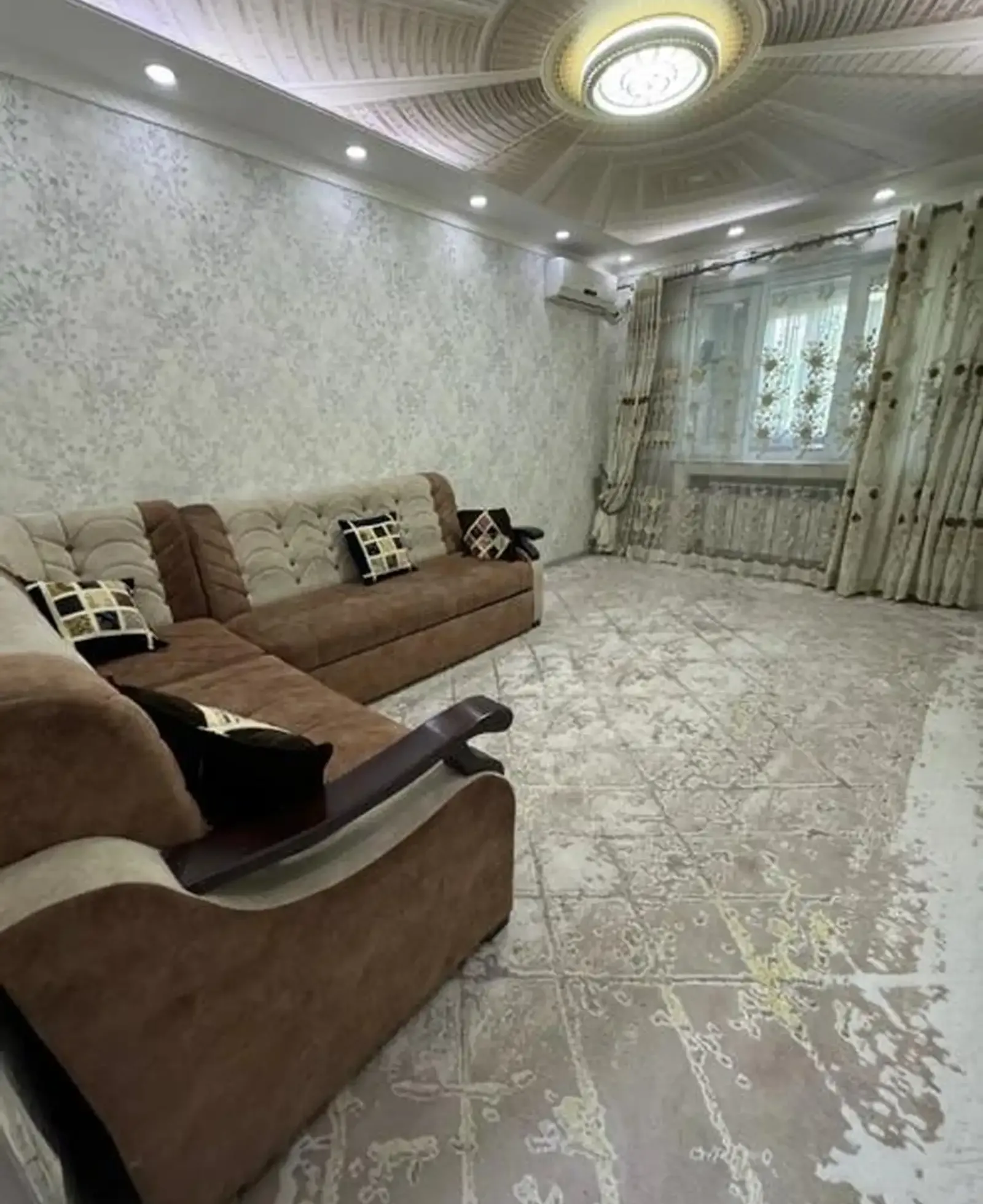 2-комн. квартира, 4 этаж, 65м², Сино