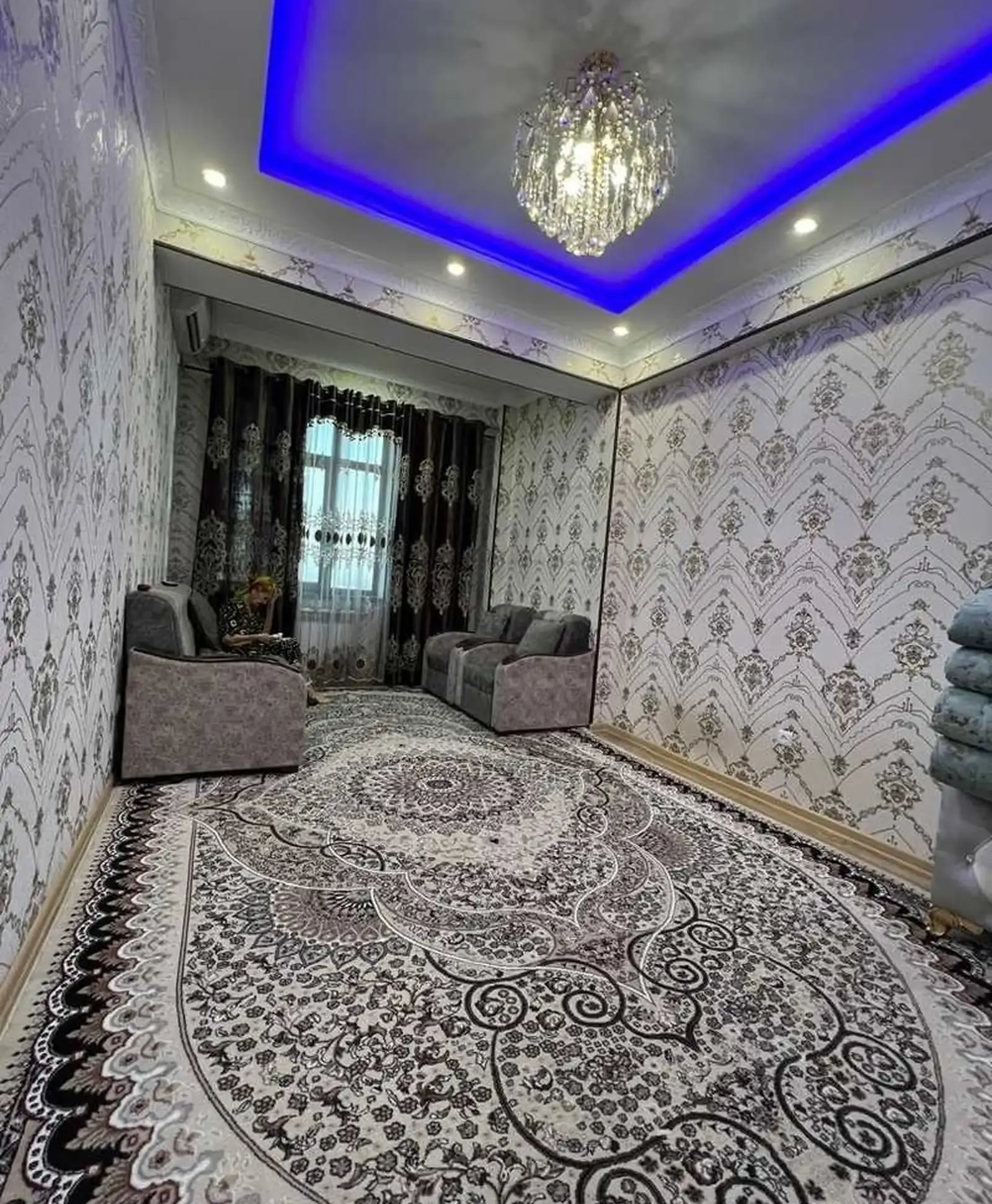 2-комн. квартира, 14 этаж, 53 м², Шохмансур