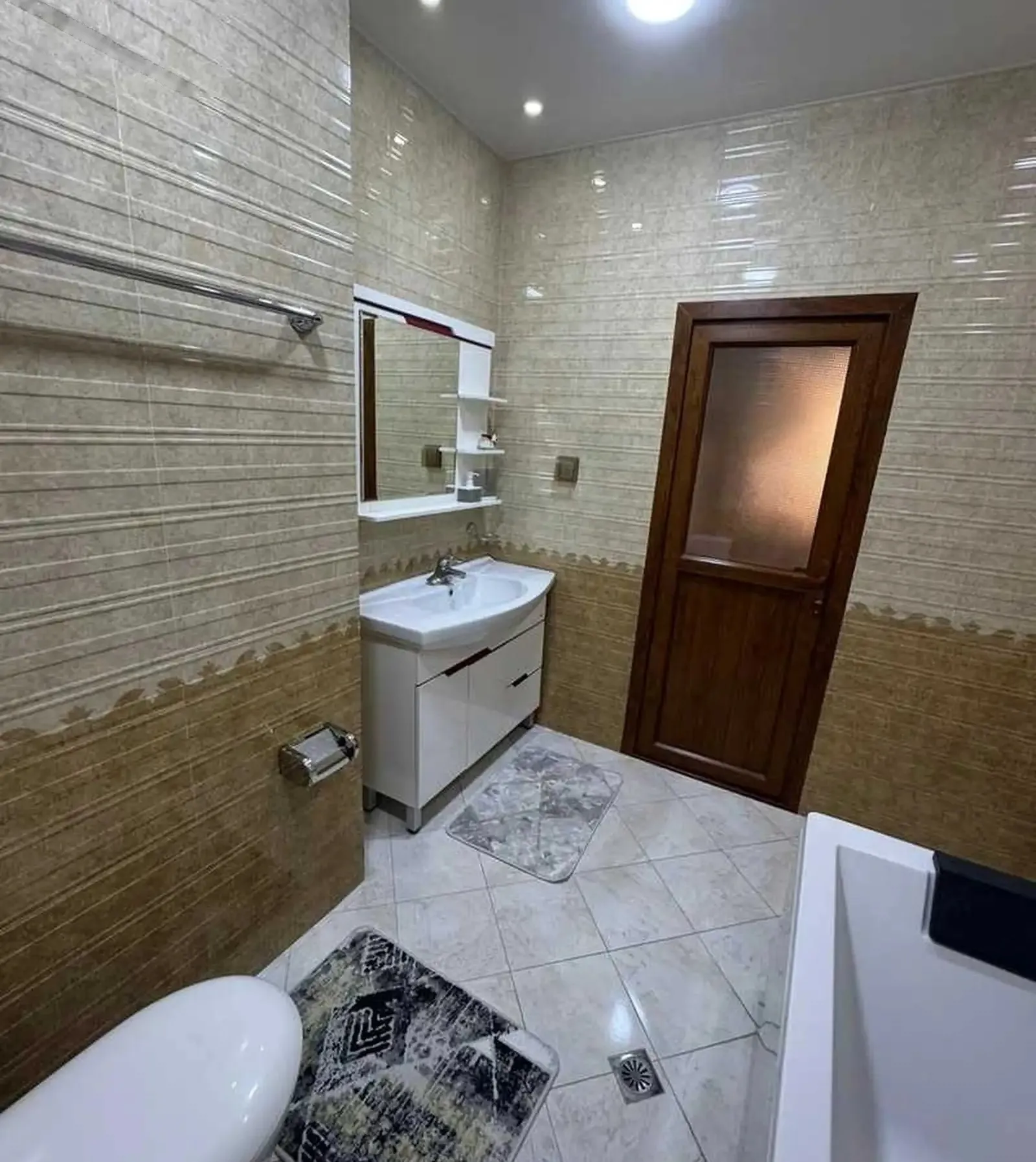 3-комн. квартира, 10 этаж, 107м², Шохмансур