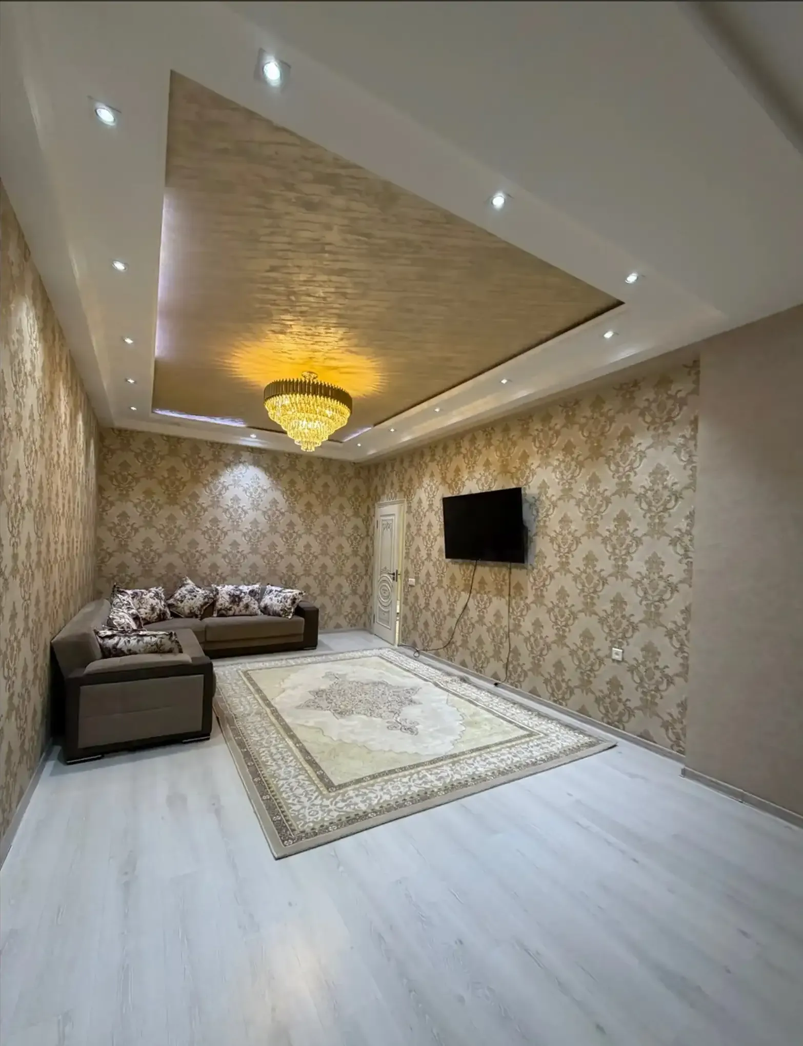 2-комн. квартира, 5 этаж, 96м², шохмансур