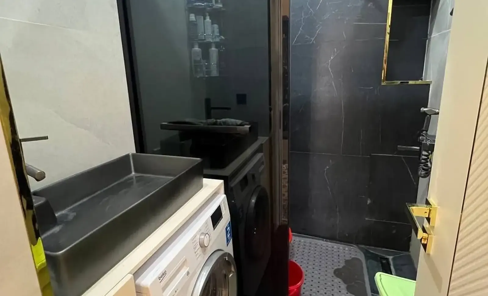 2-комн. квартира, 11 этаж, 77 м²,  65 мкр