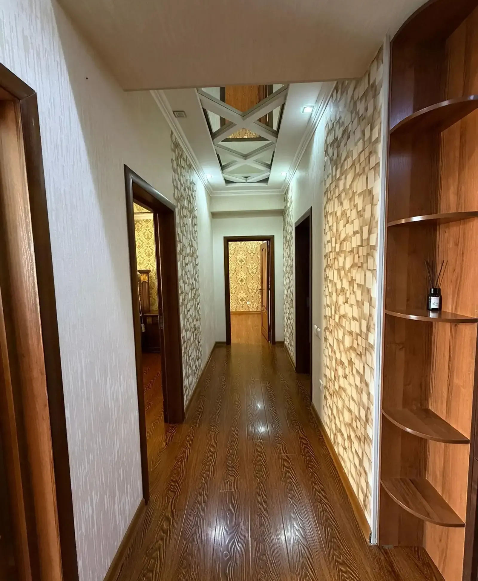 2-комн. квартира, 17 этаж, 85м², Альфемо/Дом печать