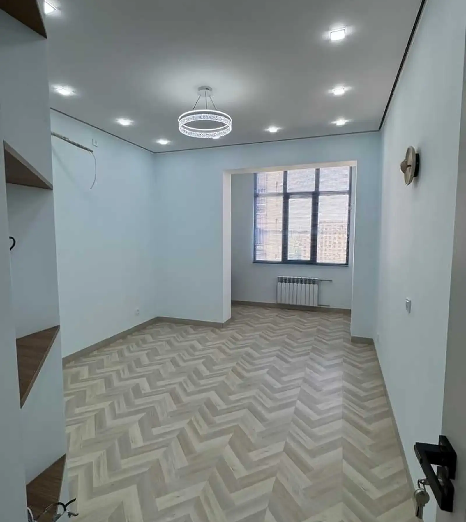 4-комн. квартира, 12 этаж, 145м², Славянский Университет пушкина Аптекаи