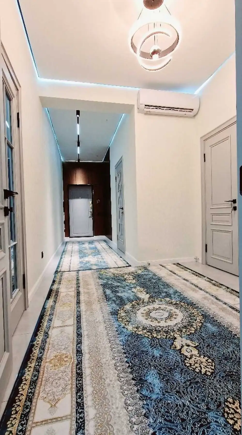 3-комн. квартира, 8 этаж, 110м², 33 мкр, назди Управление ГАИ, бари Лицей Умари Хайём
