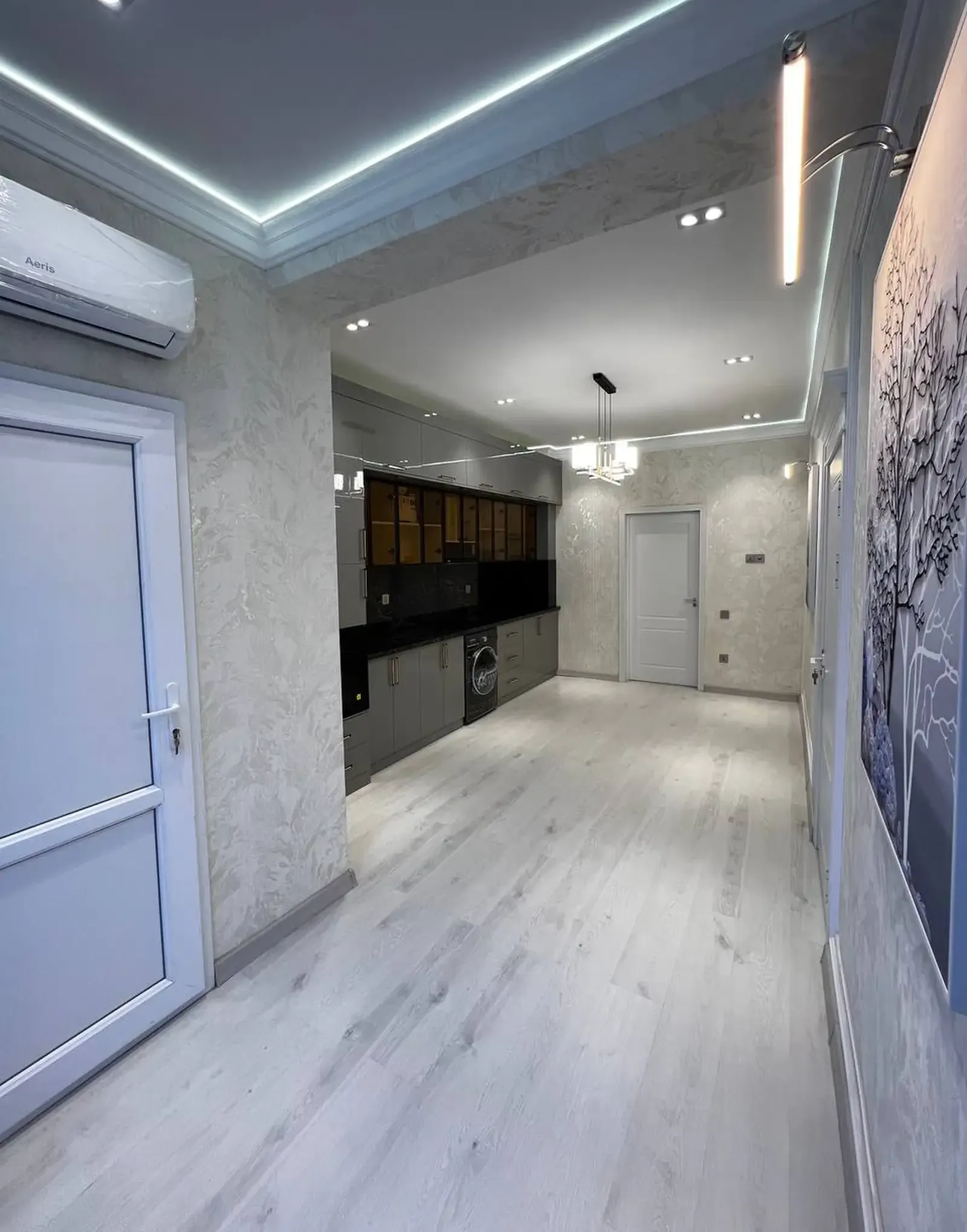 3-комн. квартира, 1 этаж, 82 м²,  33мкр