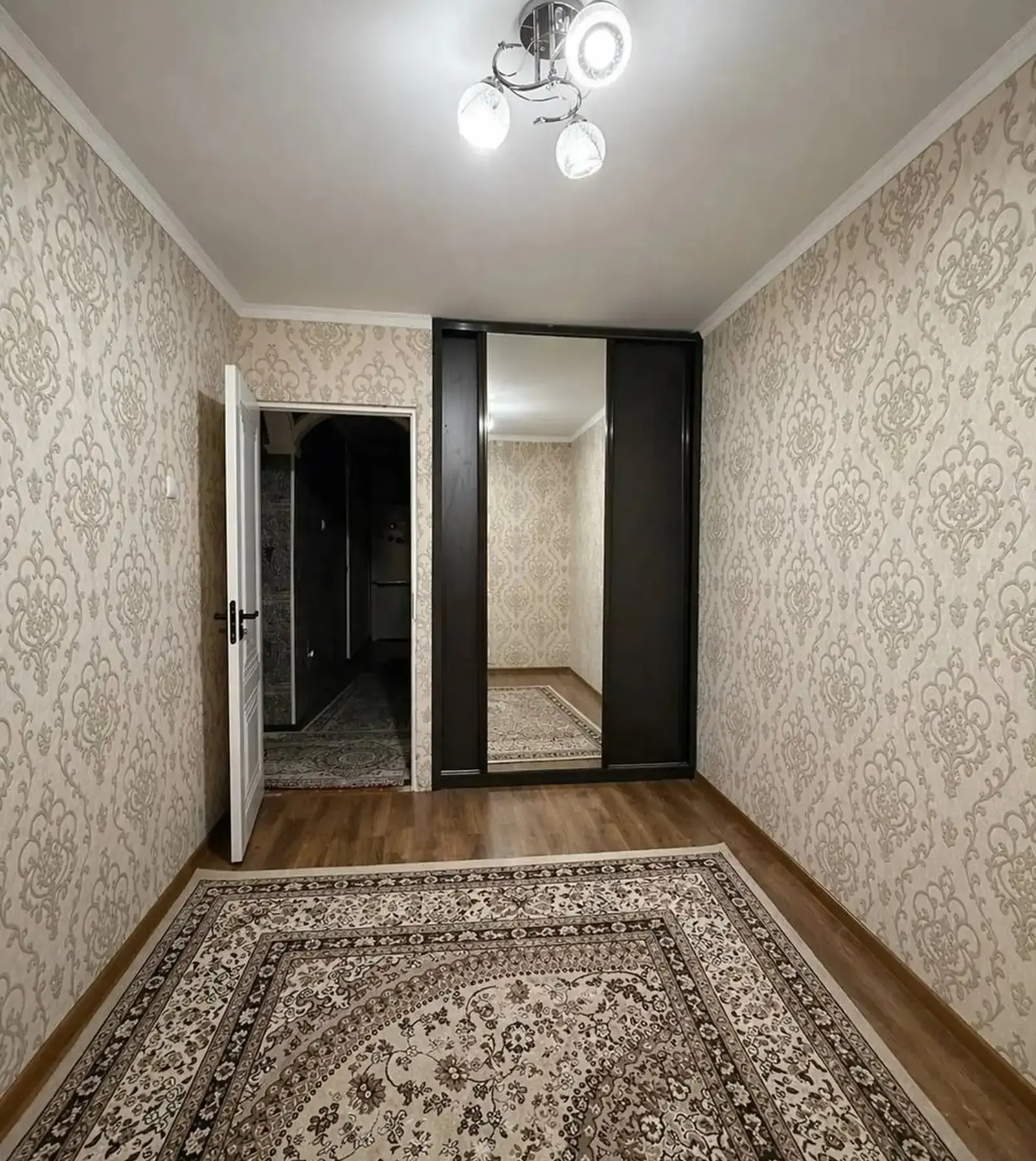 4-комн. квартира, 5 этаж, 83 м², Фирдавси, диагностика