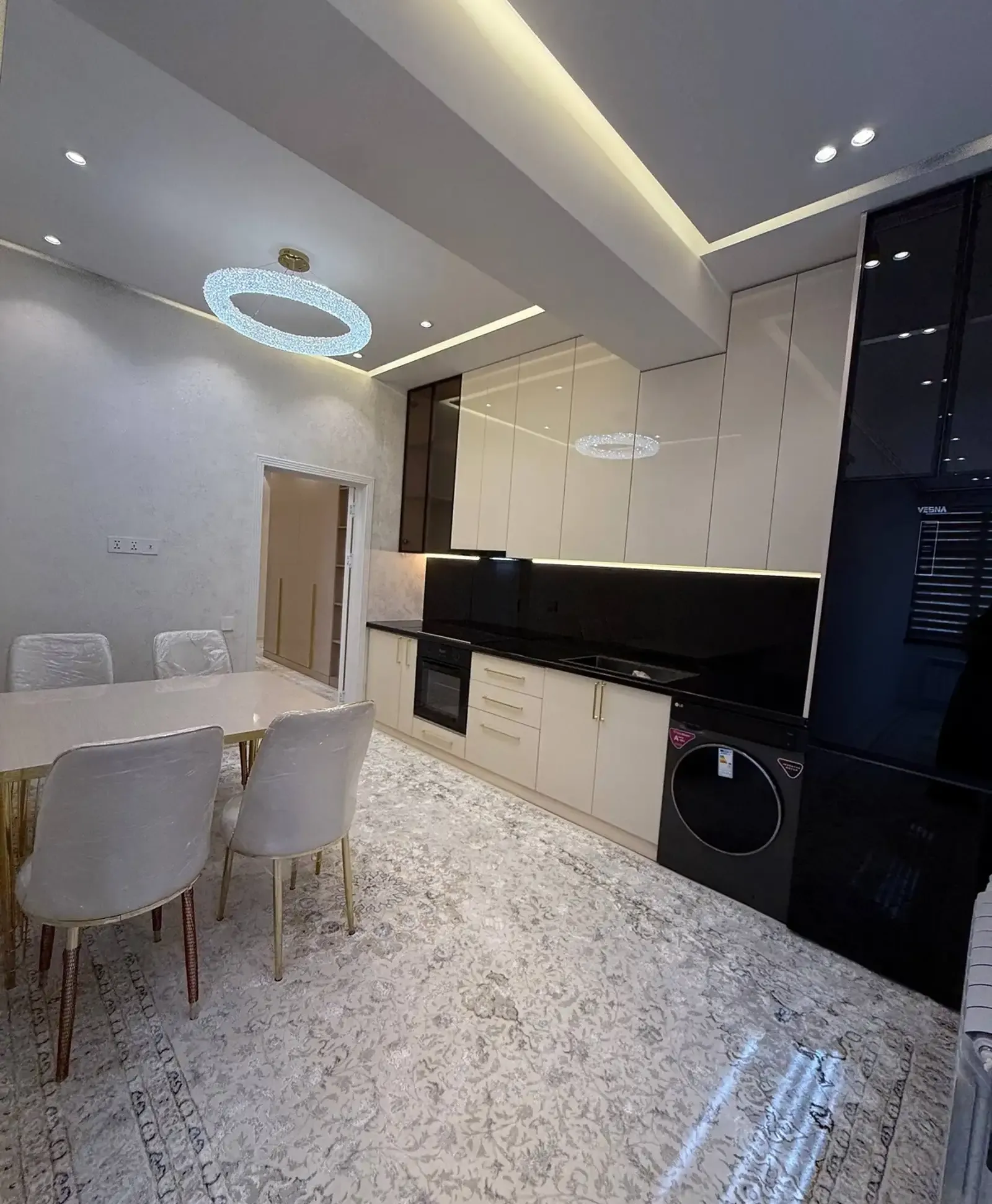 3-комн. квартира, 14 этаж, 115 м², Шохмансур