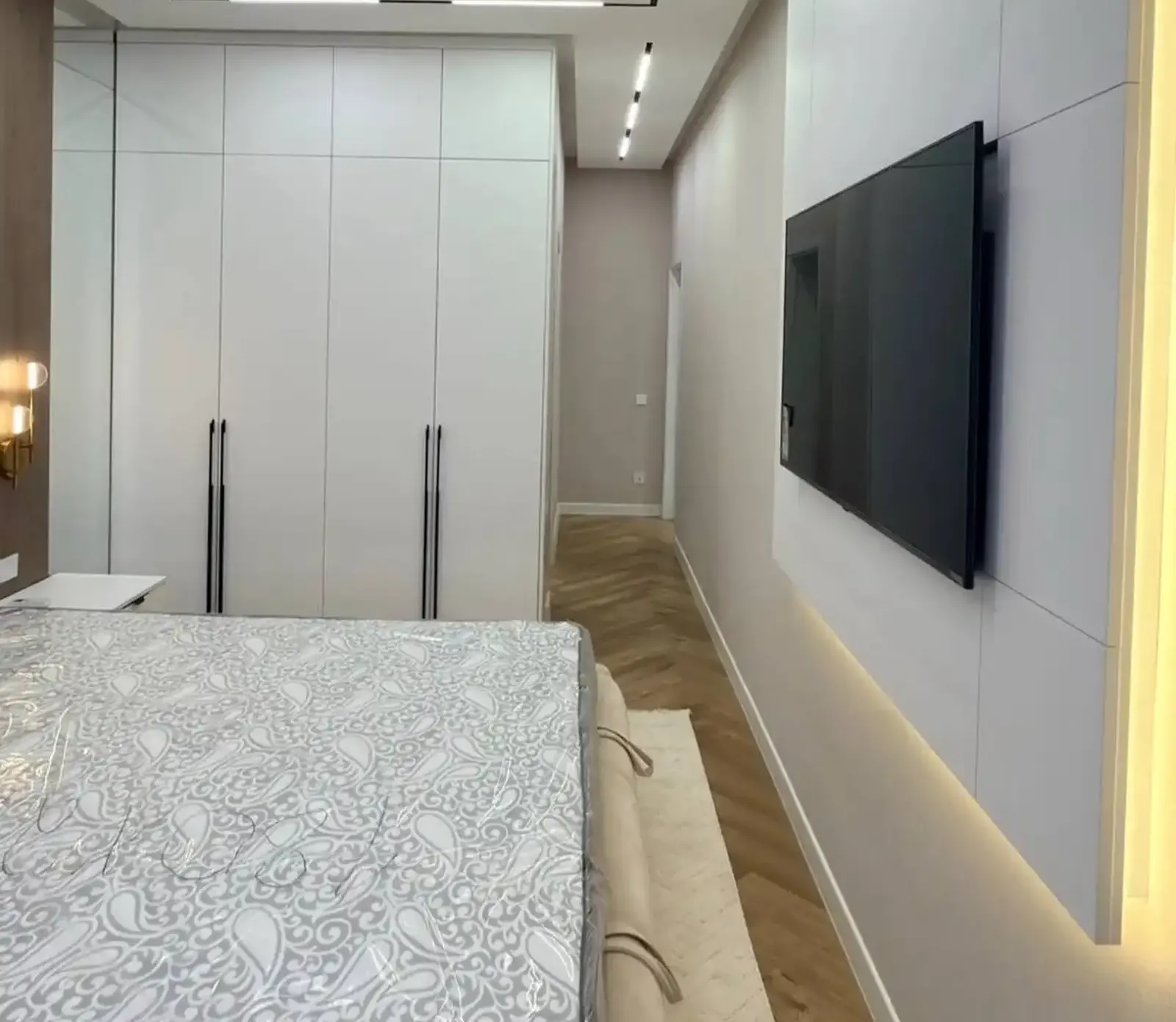 3-комн. квартира, 9 этаж, 121 м², И Сомони