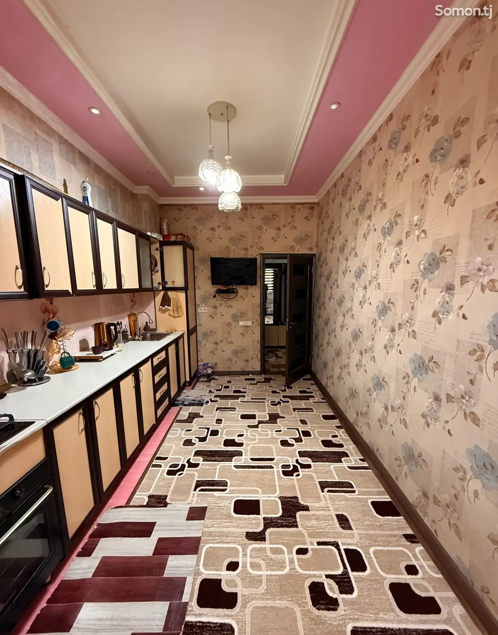 3-комн. квартира, 5 этаж, 97 м², ресторан Гулдаста, 92мкр, кафе Суман