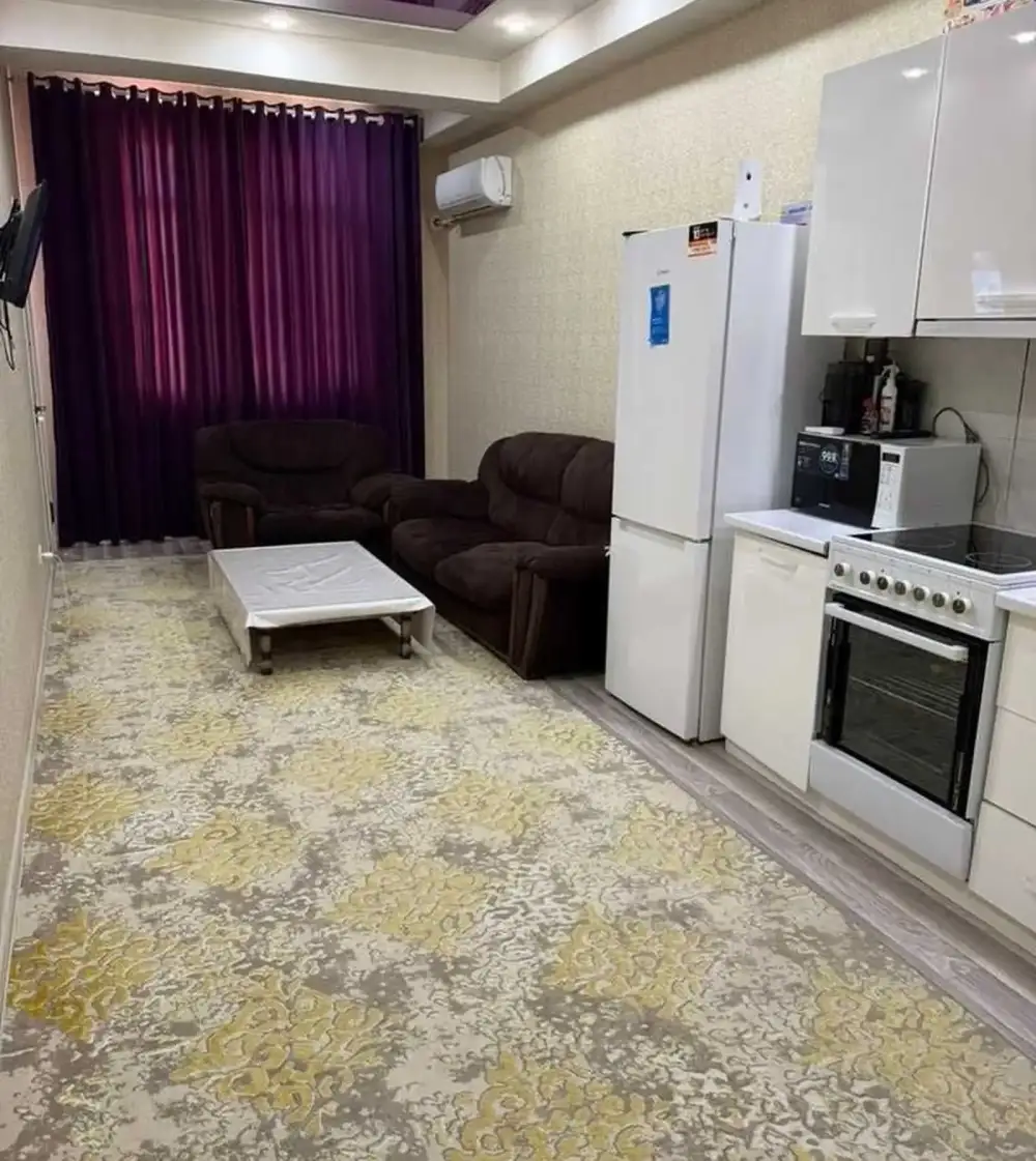 2-комн. квартира, 3 этаж, 76 м², Сино