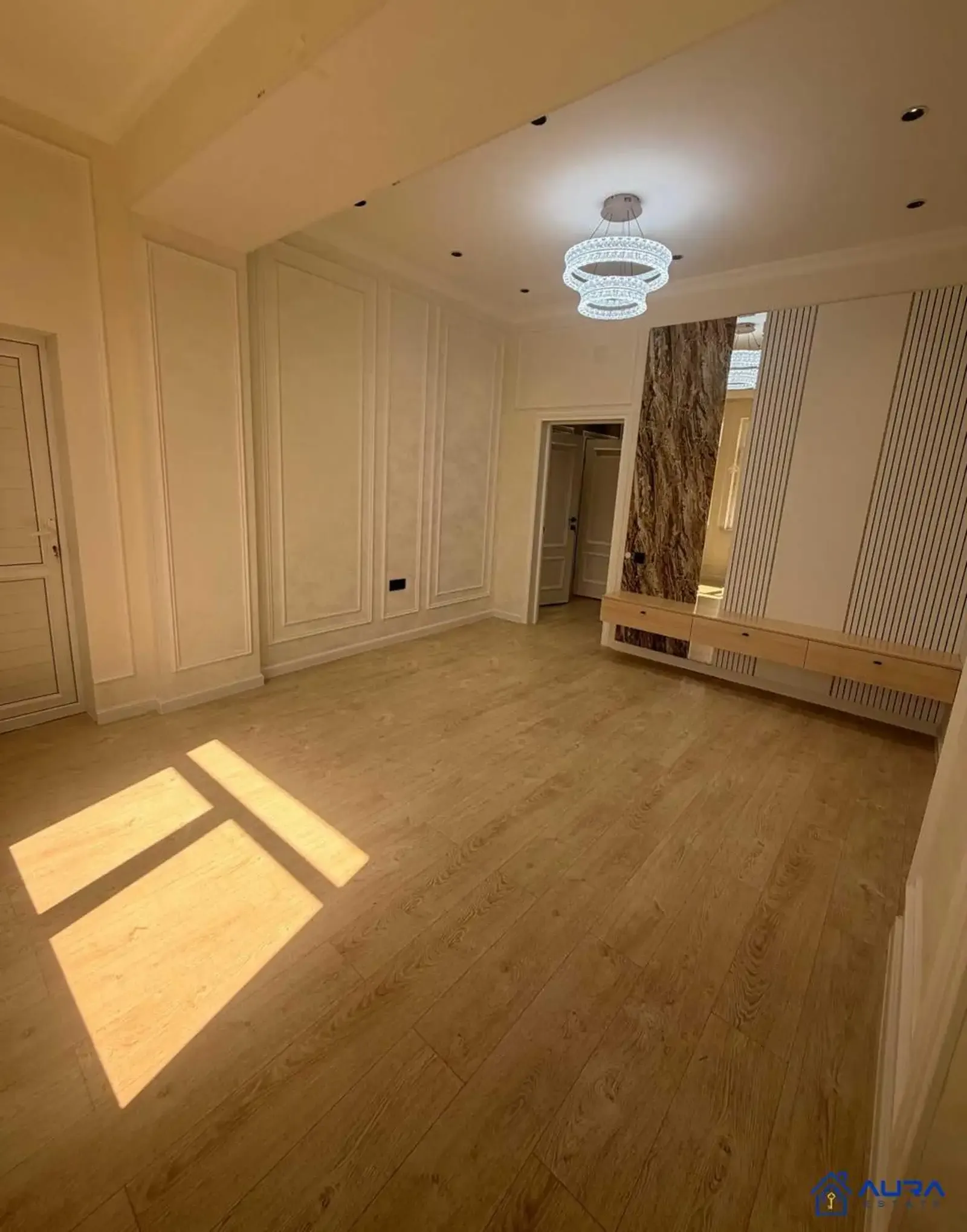 3-комн. квартира, 2 этаж, 108 м², Сино 112мкр
