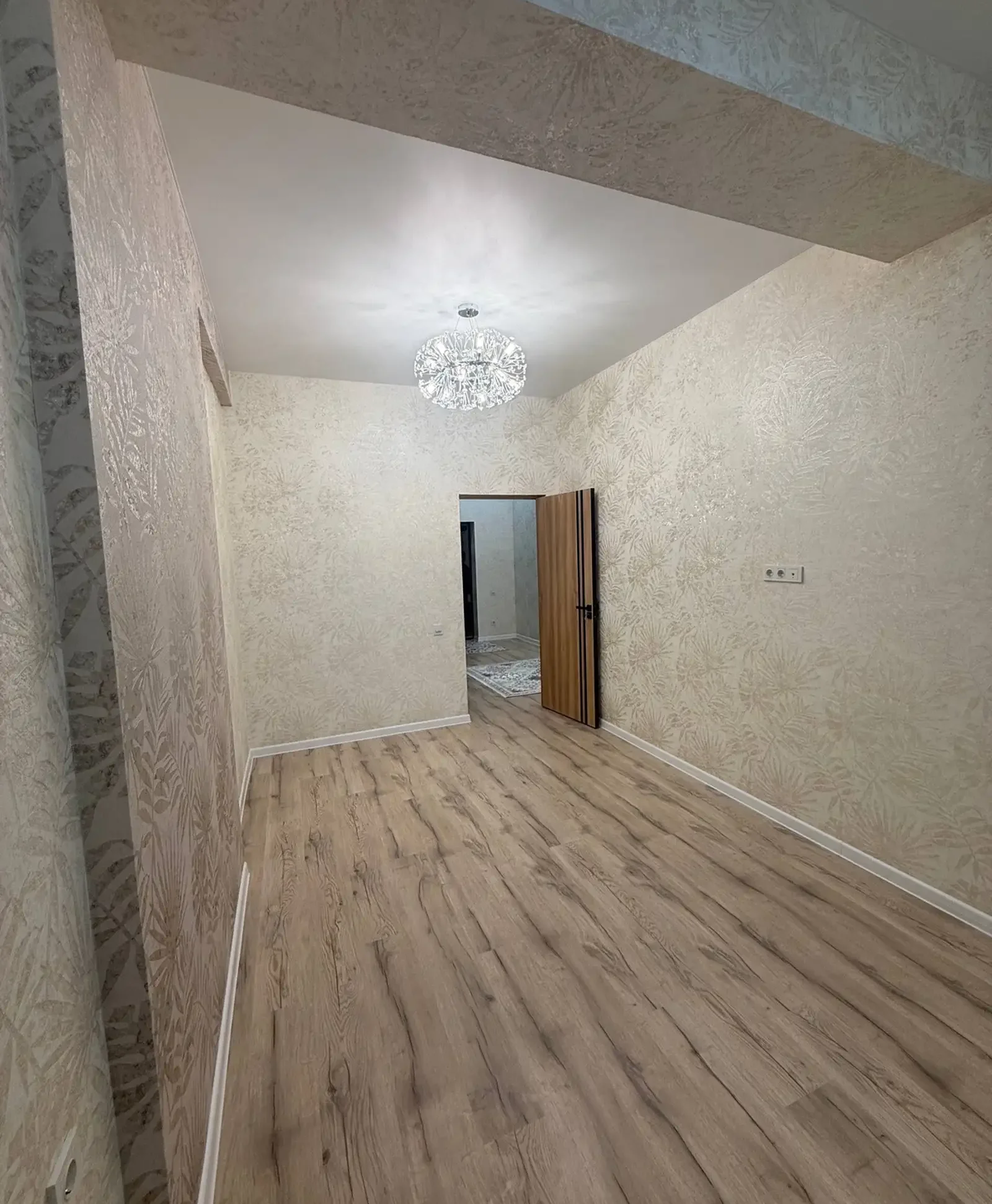2-комн. квартира, 11 этаж, 54 м², Исмоили Сомони