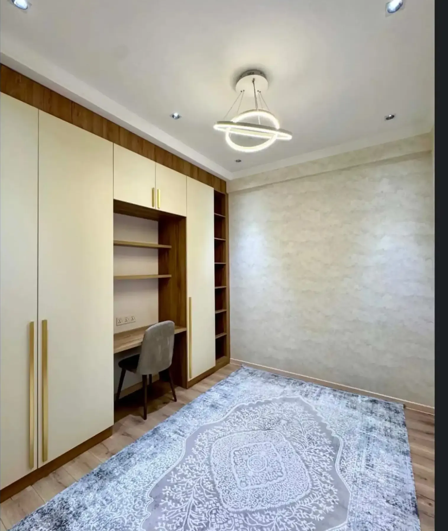 2-комн. квартира, 15 этаж, 50м², Сомони