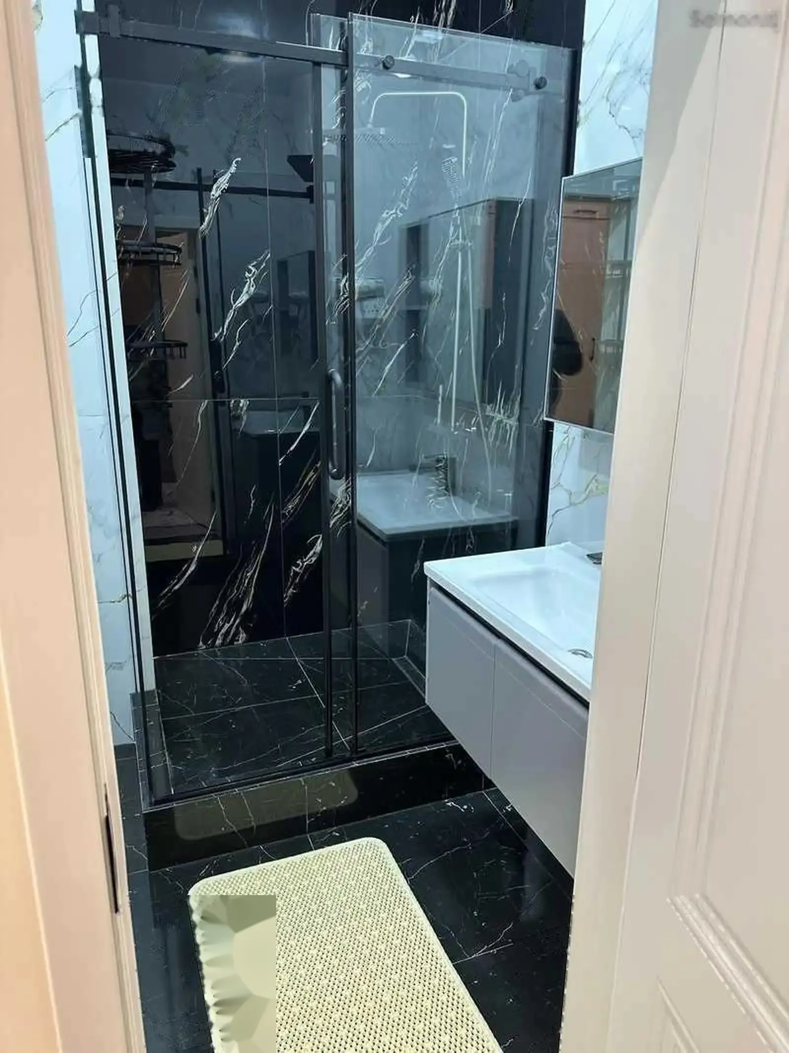 2-к квартира, 9 этаж, 91 м², Гостиница Хилтон